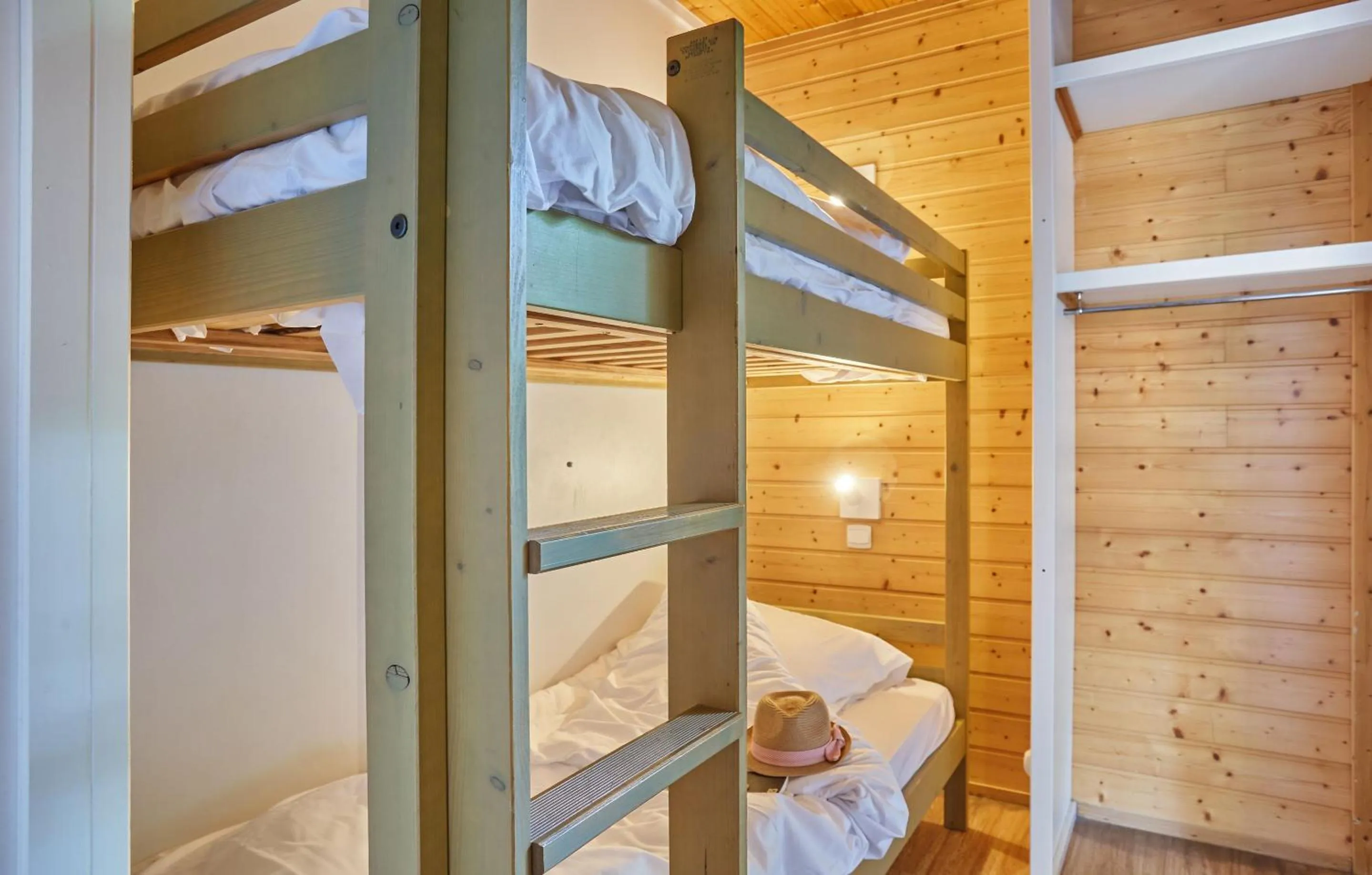 Bedroom, Bed in Résidence Odalys Shangri-la