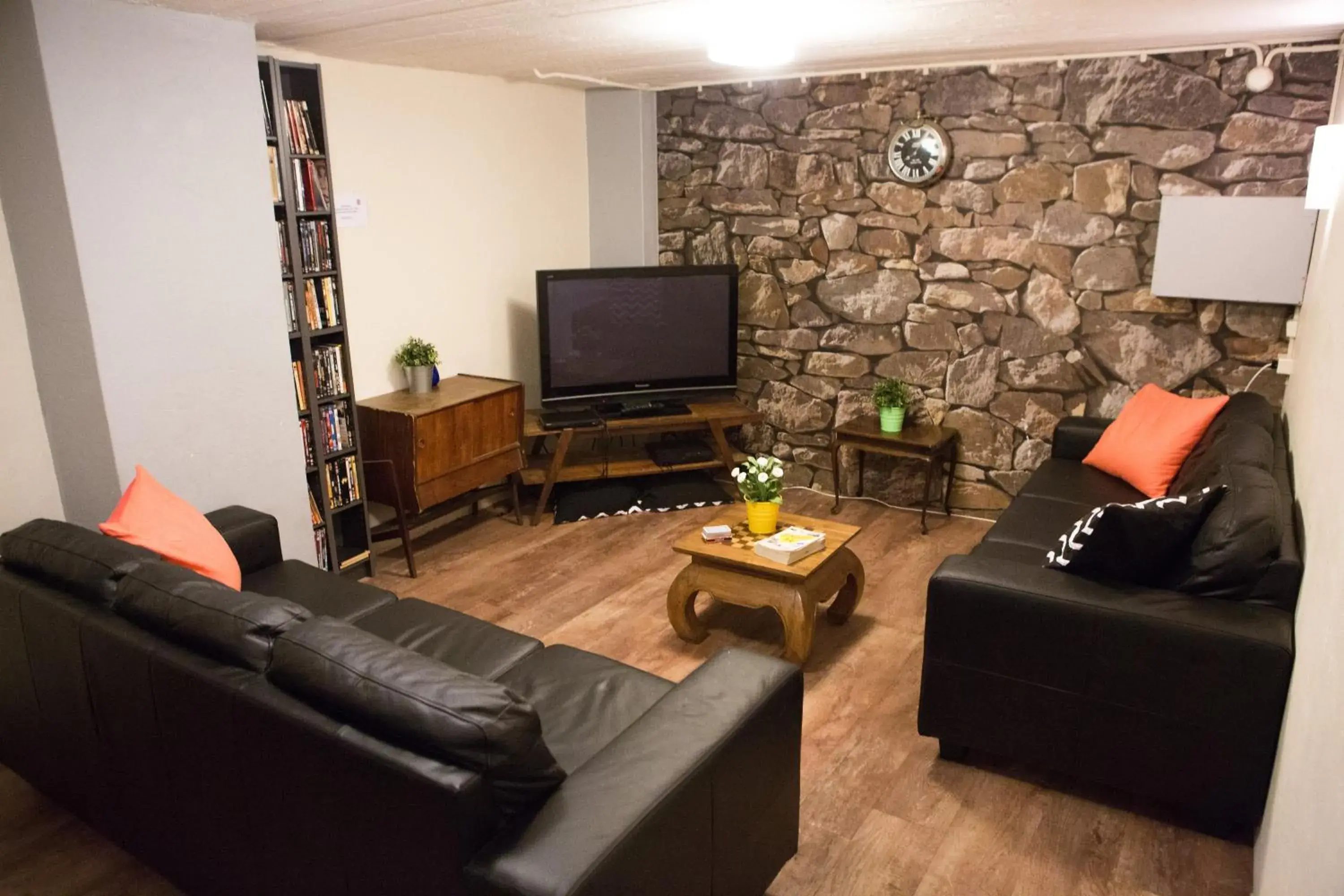 Living room in Flying Pig Downtown Living room in Flying Pig Downtown