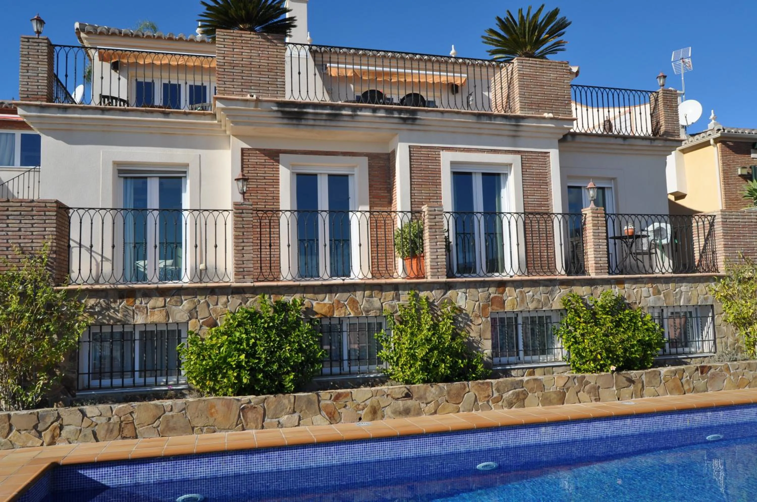 Facade/entrance in Welcome Inn Nerja guest house Luxury Bed & Breakfast