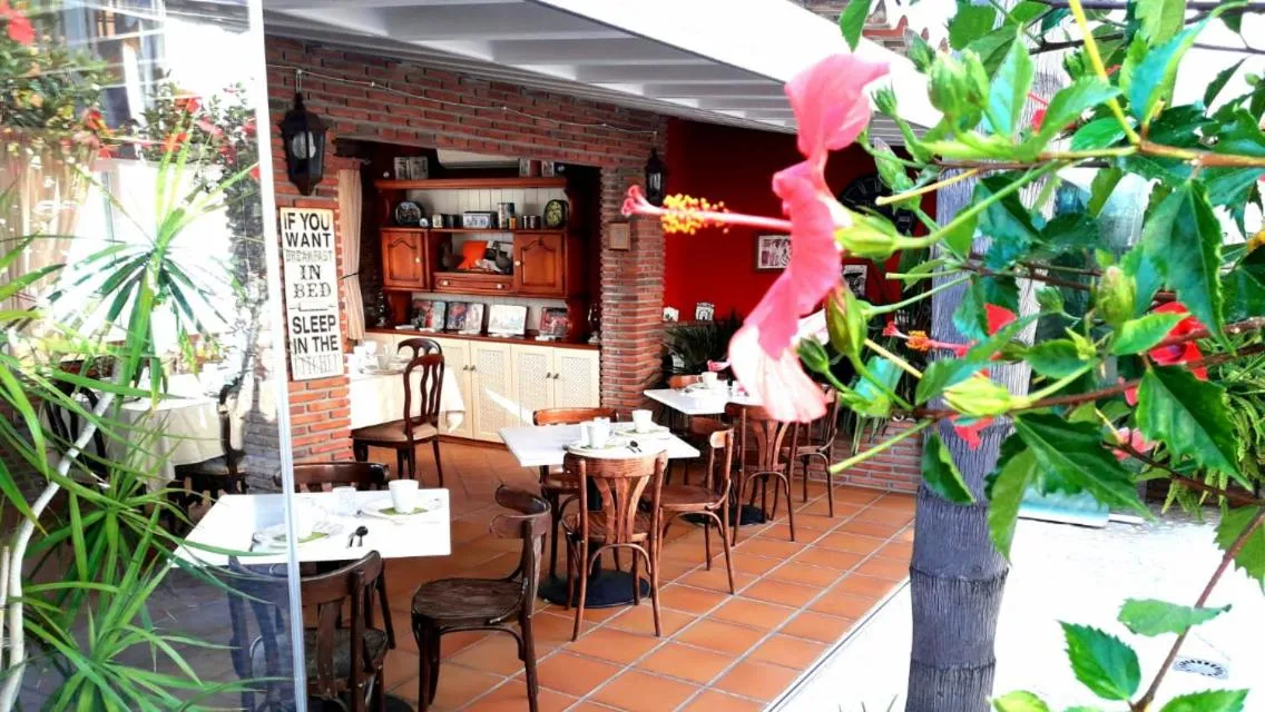 Breakfast in Welcome Inn Nerja guest house Luxury Bed & Breakfast