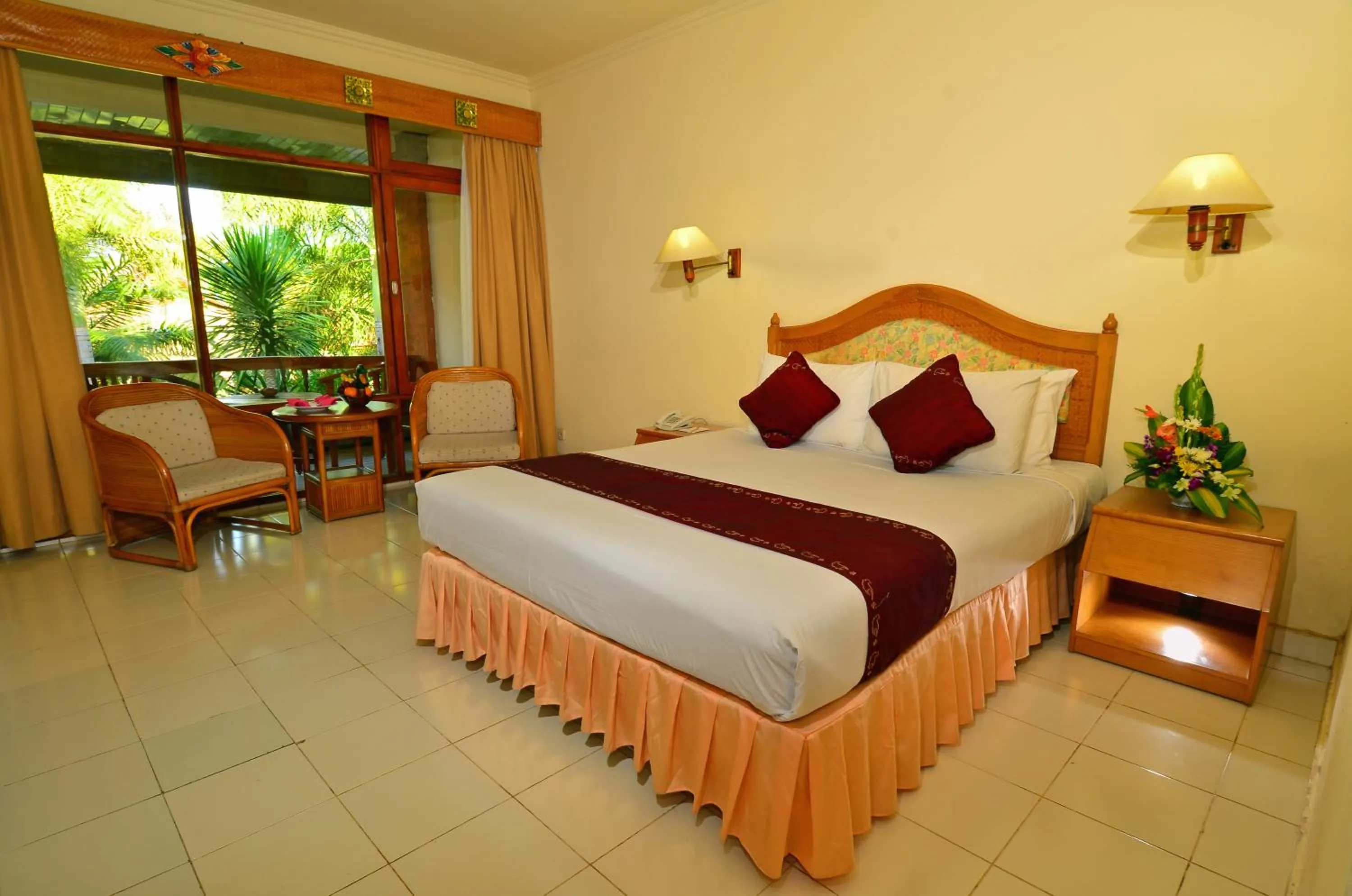 Bedroom, Bed in Inna Sindhu Beach Hotel & Resort