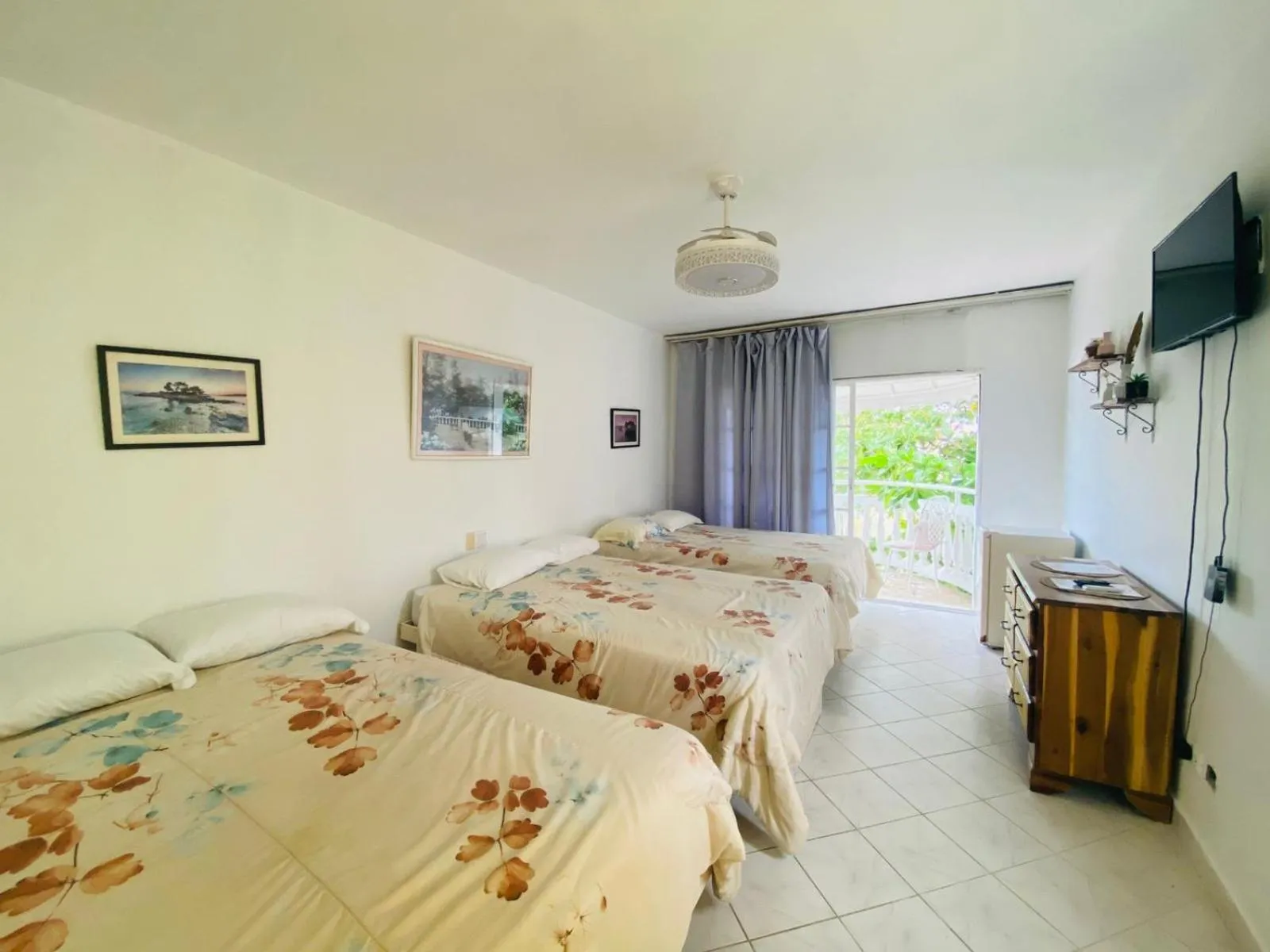 Property building, Bed in Piergiorgio Palace Hotel