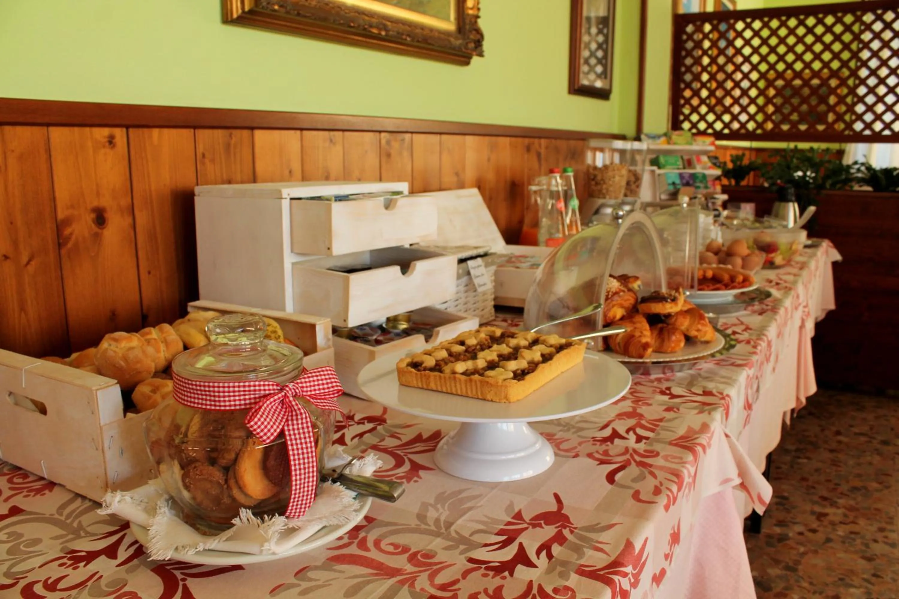 Buffet breakfast in Hotel Poggio d'Oro