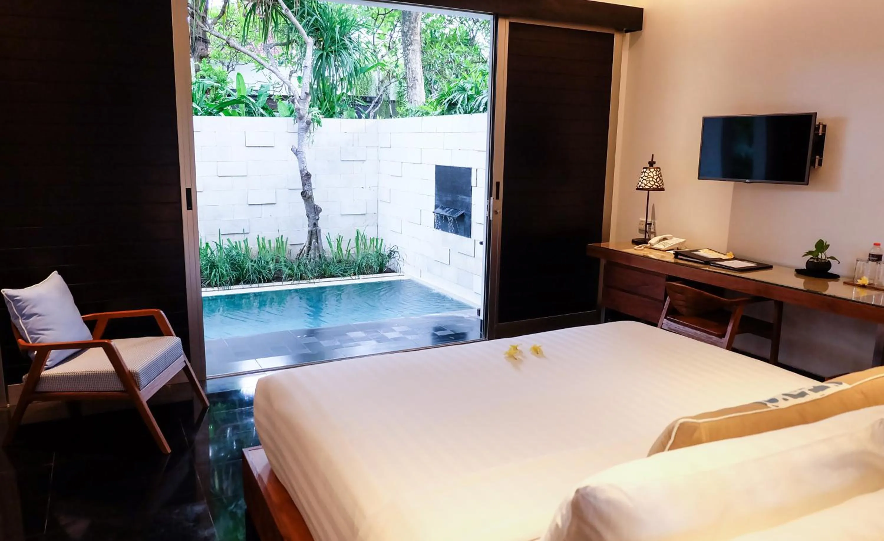 Bedroom, Bed in Sun Island Boutique Villas & Spa Seminyak