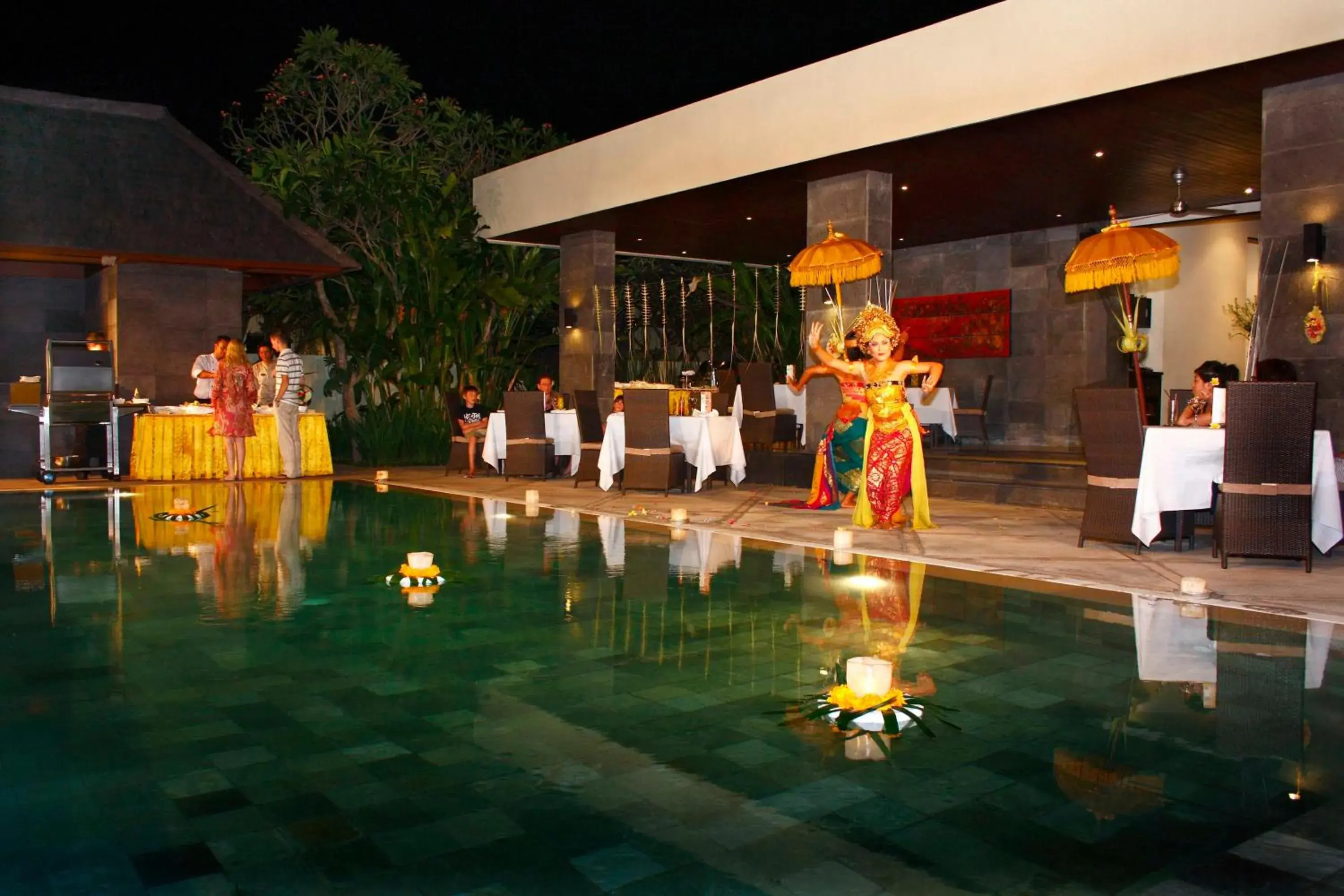 Restaurant/places to eat in Sun Island Boutique Villas & Spa Seminyak Restaurant/places to eat in Sun Island Boutique Villas & Spa Seminyak