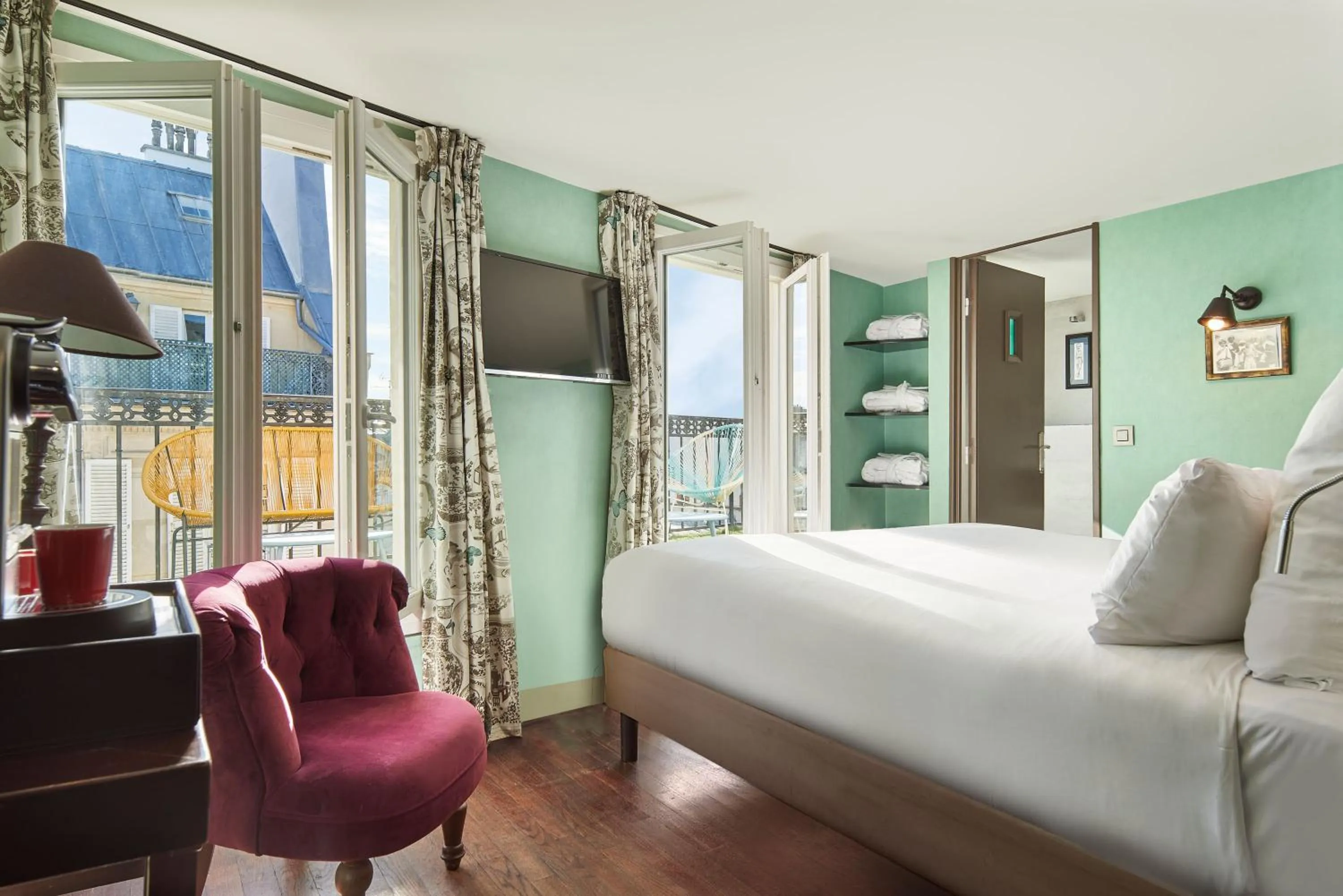 Bed in R. Kipling by Happyculture