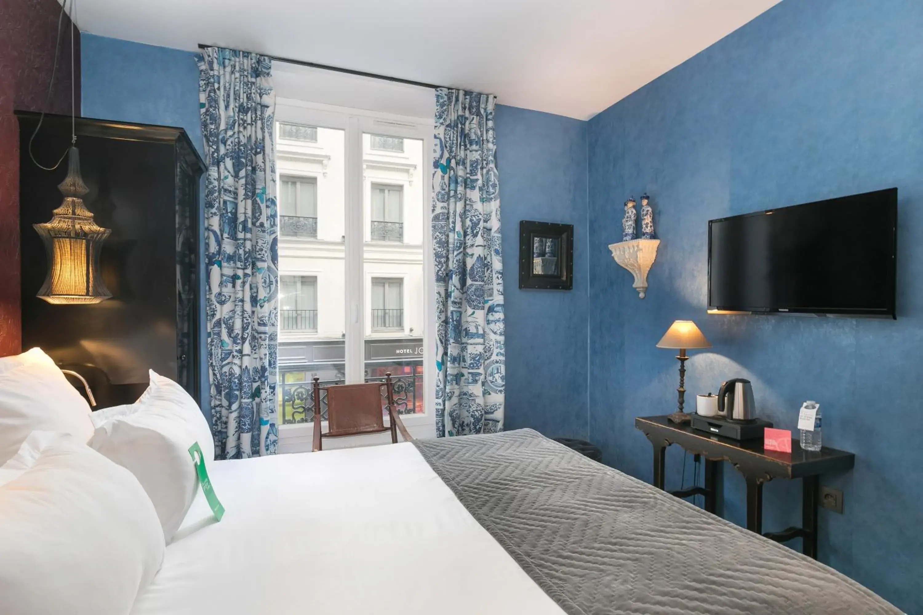 Photo of the whole room, Bed in R. Kipling by Happyculture Photo of the whole room, Bed in R. Kipling by Happyculture