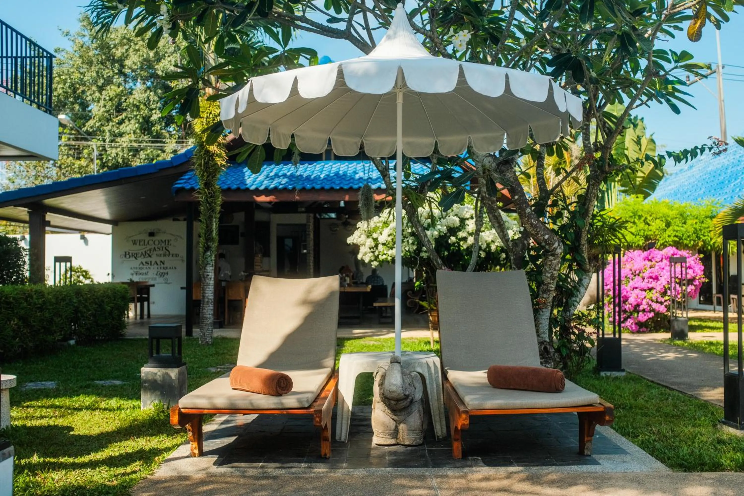 Inner courtyard view in Phuket Airport Hotel - SHA Extra Plus