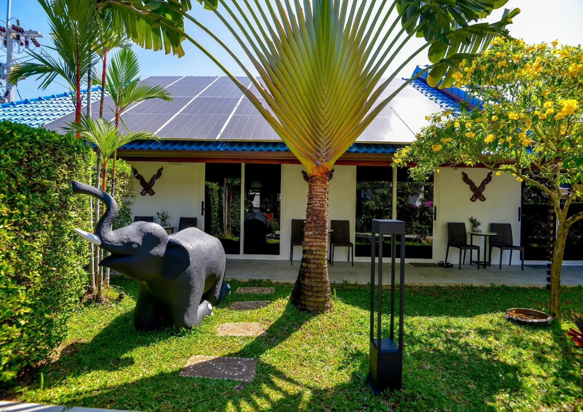 Property building in Phuket Airport Hotel Property building in Phuket Airport Hotel