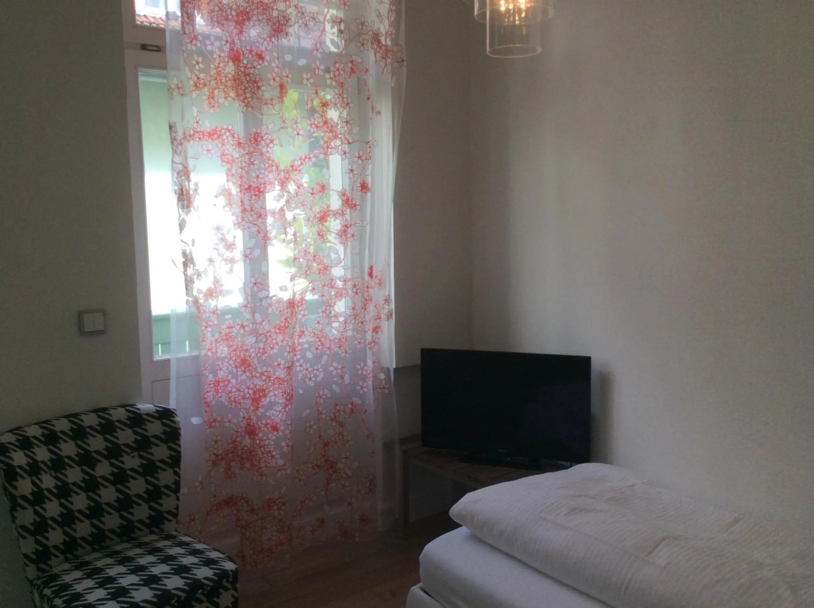 Photo of the whole room, Bed in Hotel Heidelberg Astoria