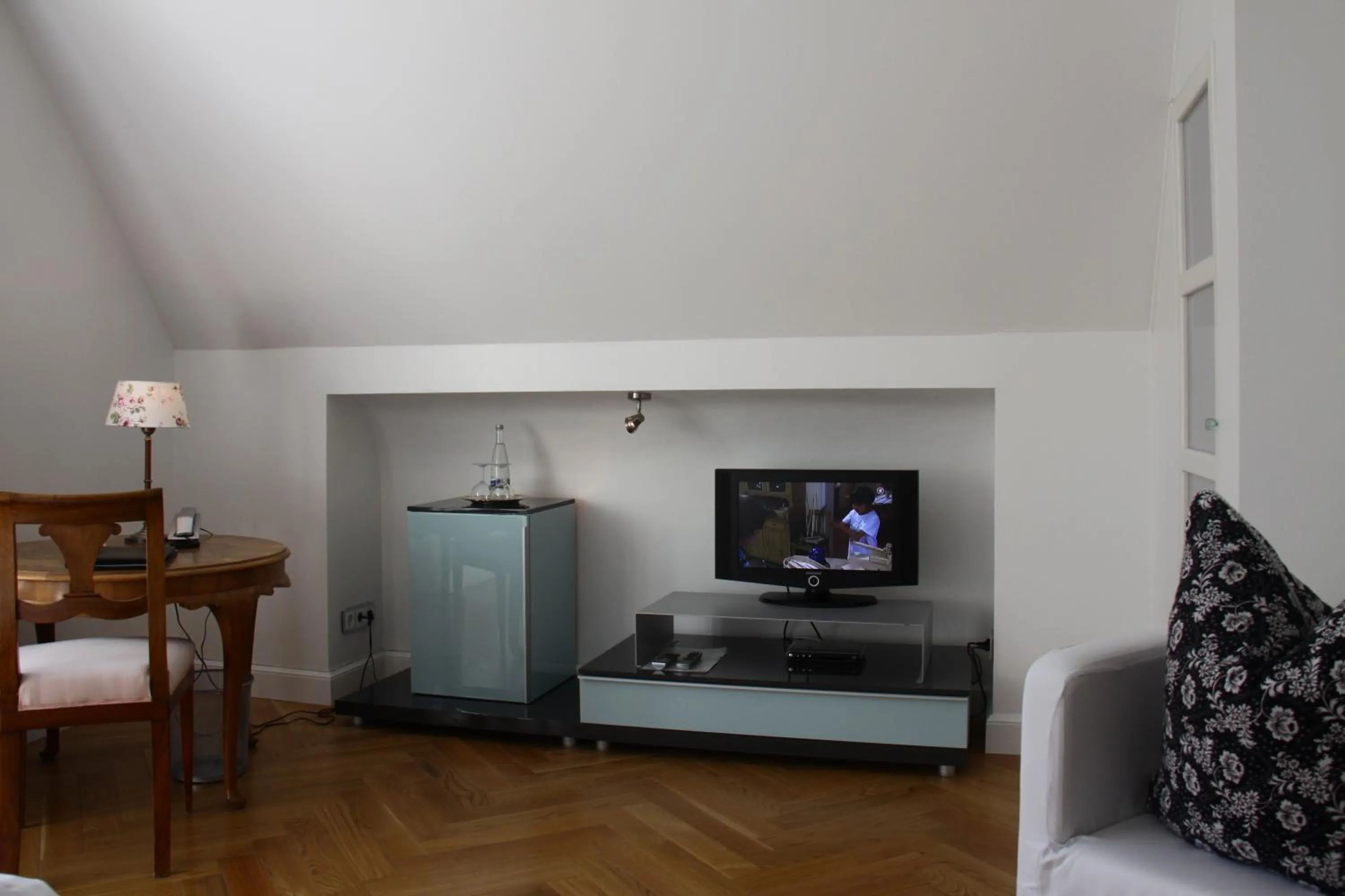 Photo of the whole room in Hotel Heidelberg Astoria