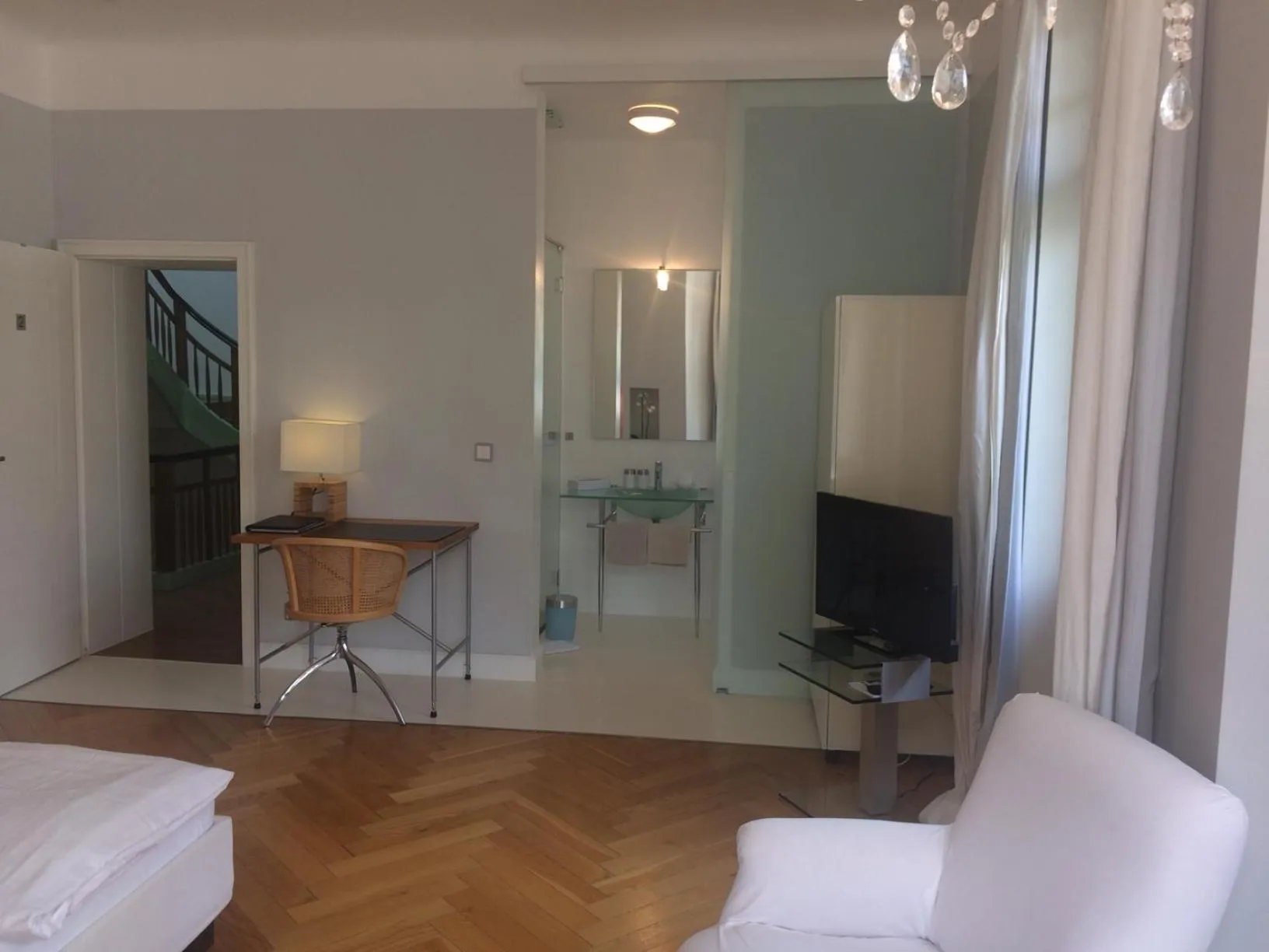 Photo of the whole room in Hotel Heidelberg Astoria