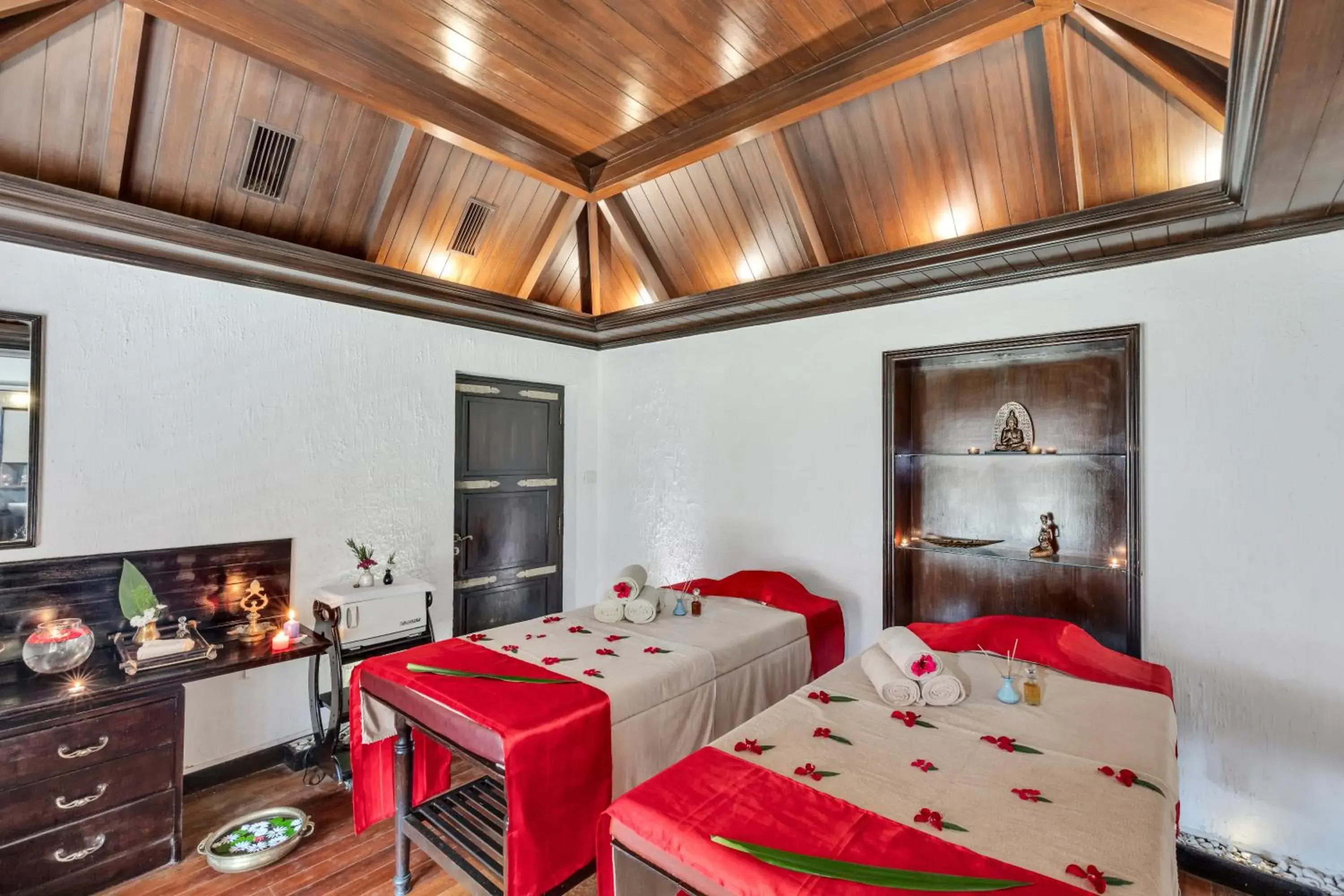 Massage, Bed in Club Mahindra Derby Green, Ooty Massage, Bed in Club Mahindra Derby Green, Ooty