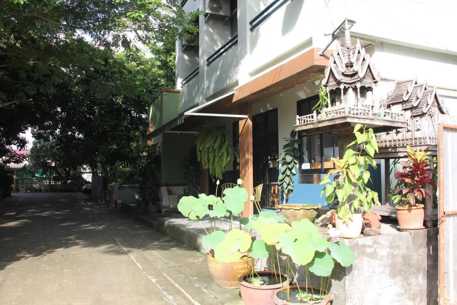 Property building in Yam Yen Hostel Property building in Yam Yen Hostel