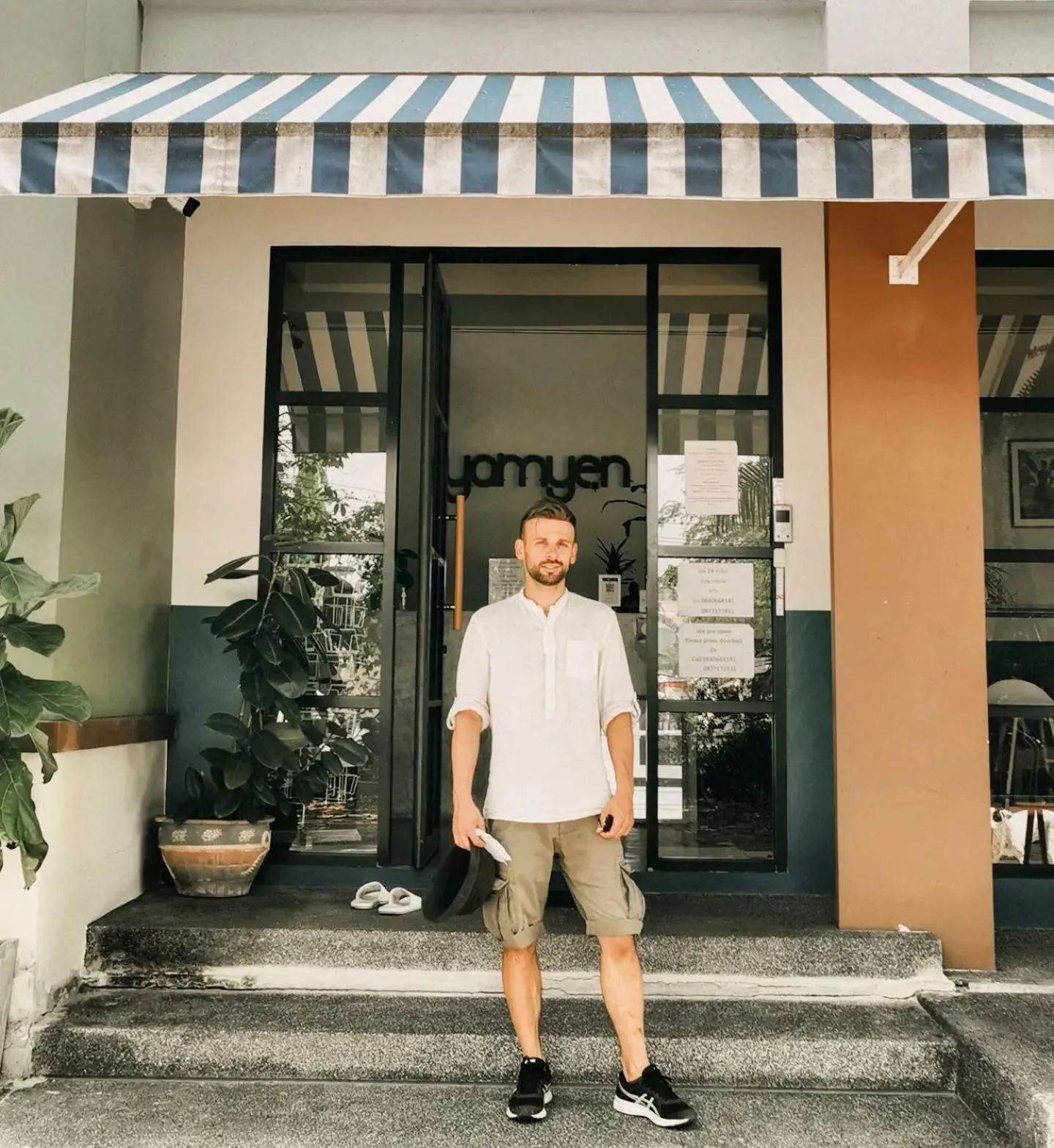 Property building in Yam Yen Hostel