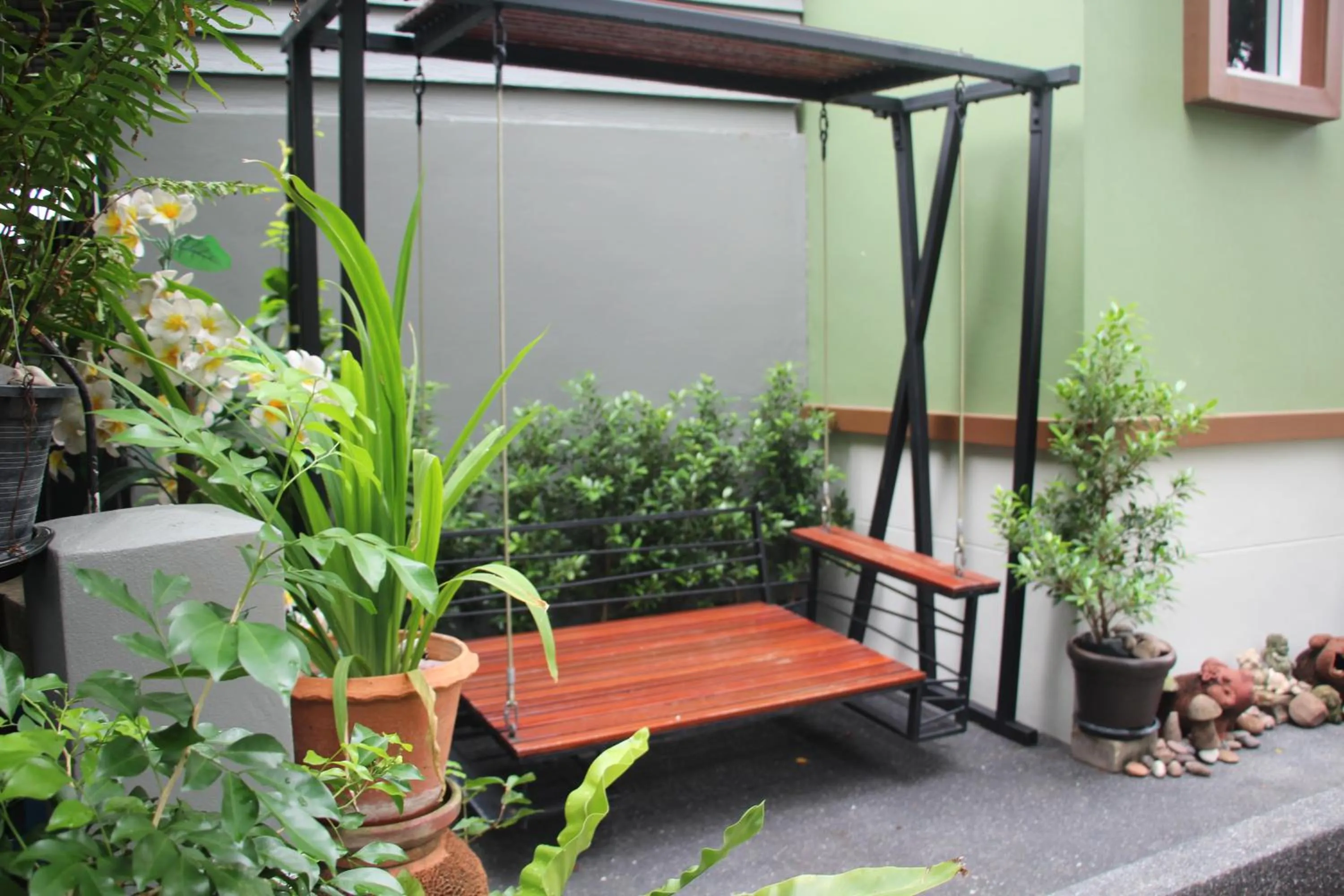 Garden in Yam Yen Hostel