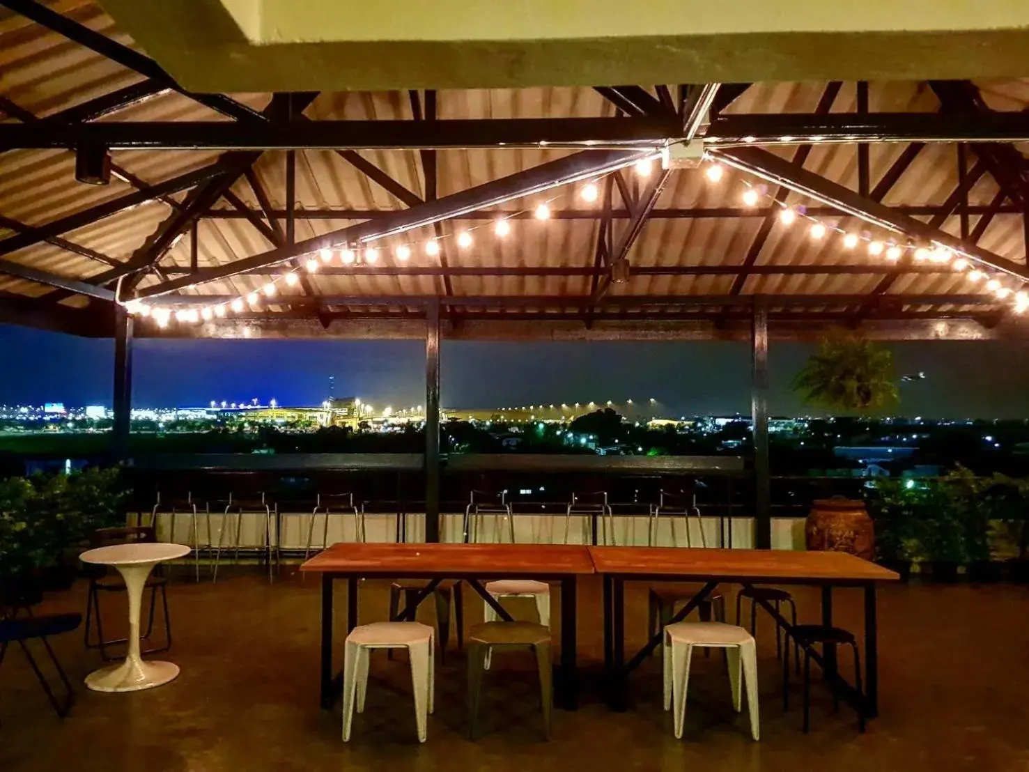 Restaurant/places to eat in Yam Yen Hostel Restaurant/places to eat in Yam Yen Hostel