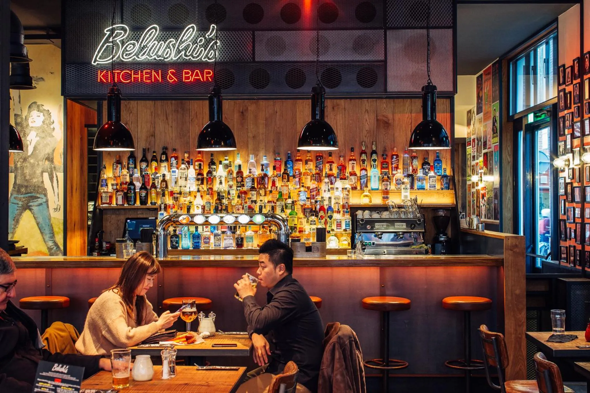 Restaurant/places to eat in St Christopher's Inn Amsterdam - The Winston