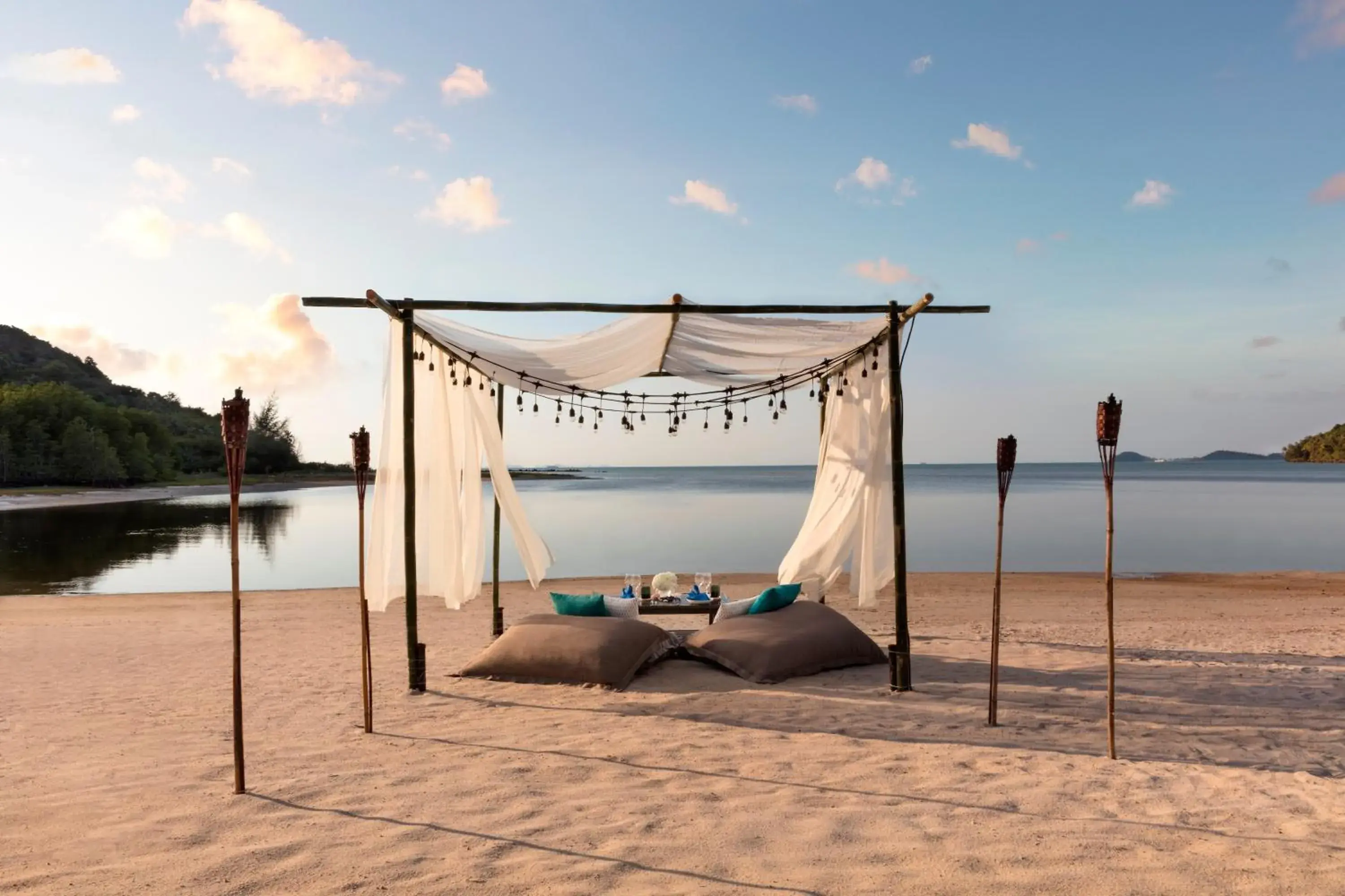 Restaurant/places to eat in Avani Plus Samui Resort Restaurant/places to eat in Avani Plus Samui Resort