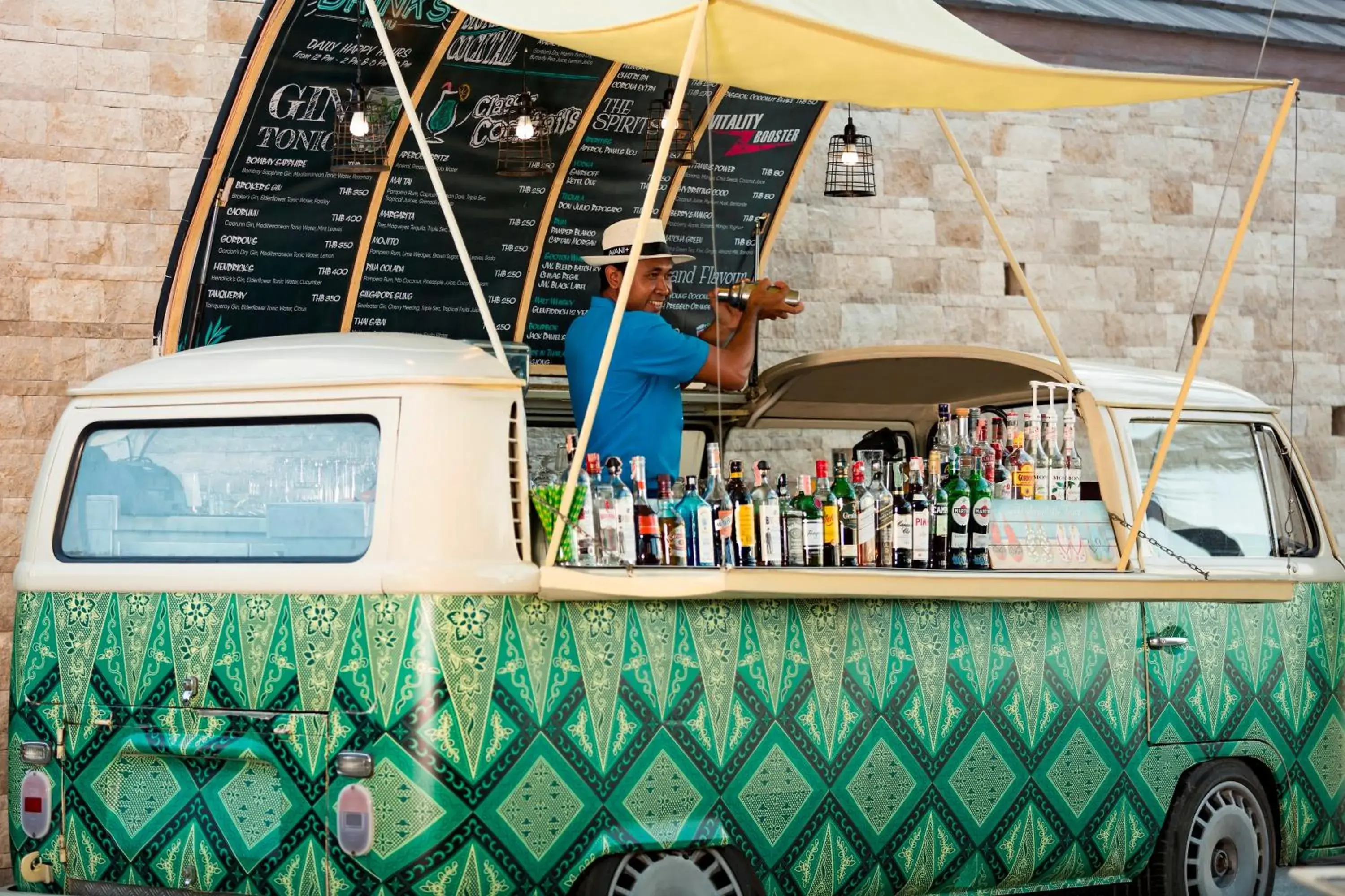 Lounge or bar in Avani Plus Samui Resort Lounge or bar in Avani Plus Samui Resort