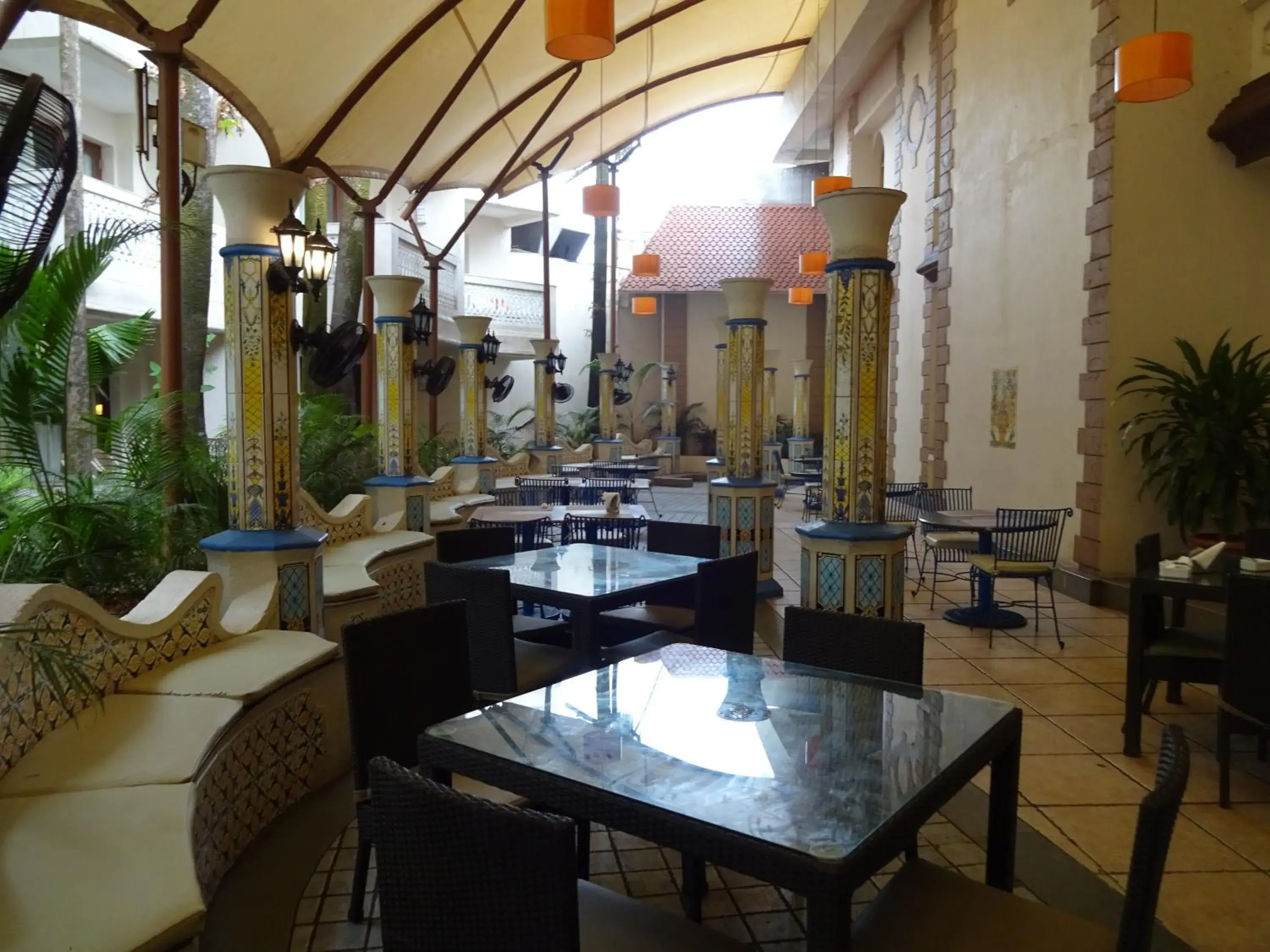 Restaurant/places to eat in Club Mahindra Emerald Palms, Goa Restaurant/places to eat in Club Mahindra Emerald Palms, Goa