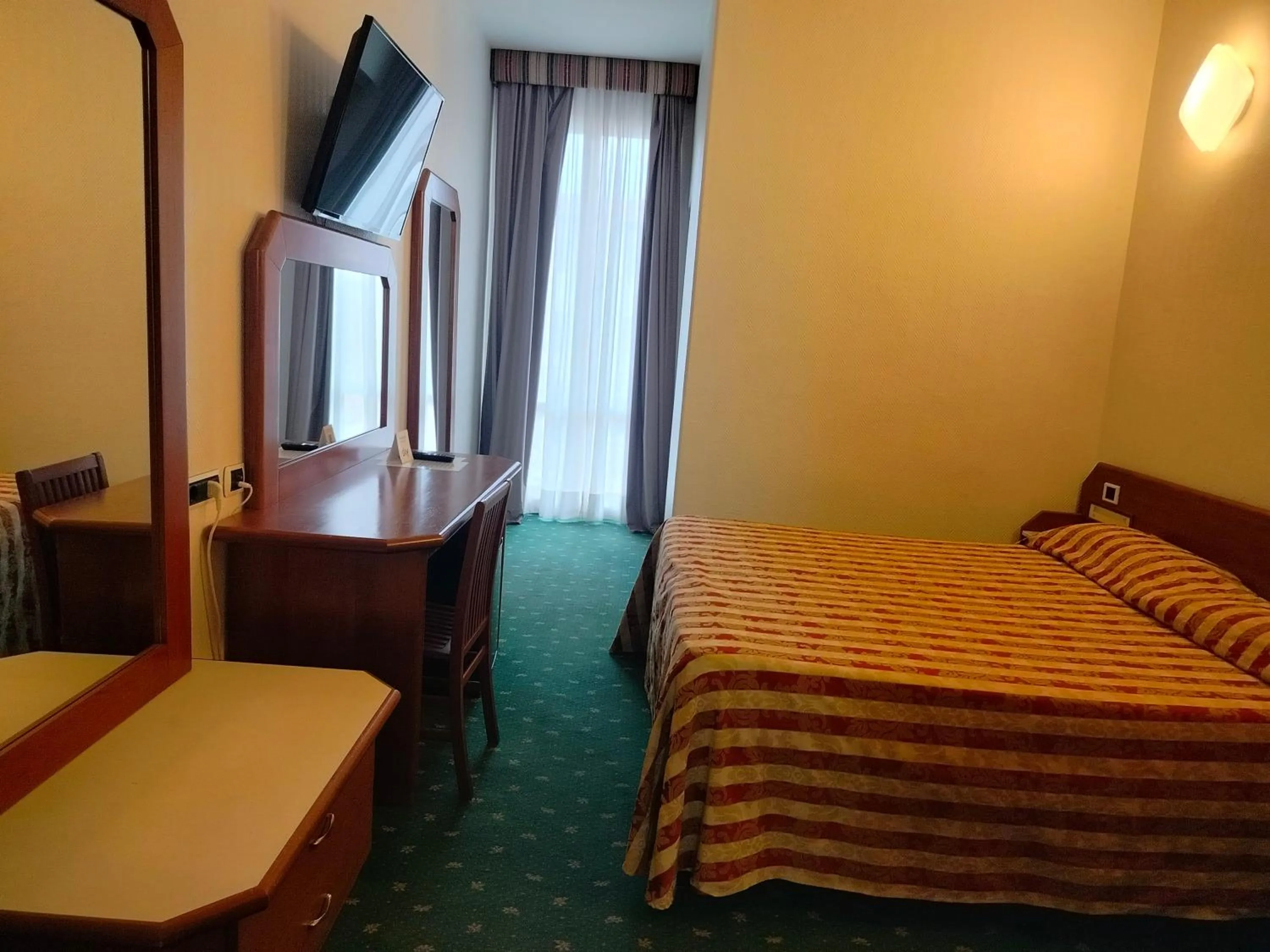 Bedroom, Bed in Hotel Centrale