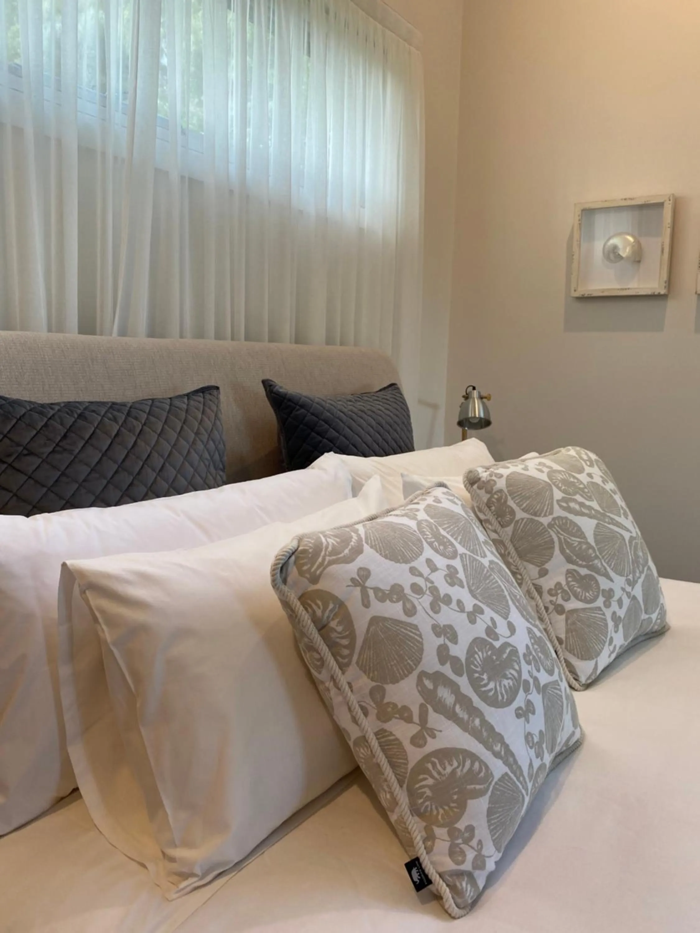 Bedroom, Bed in Messmates Luxury Eco Suites