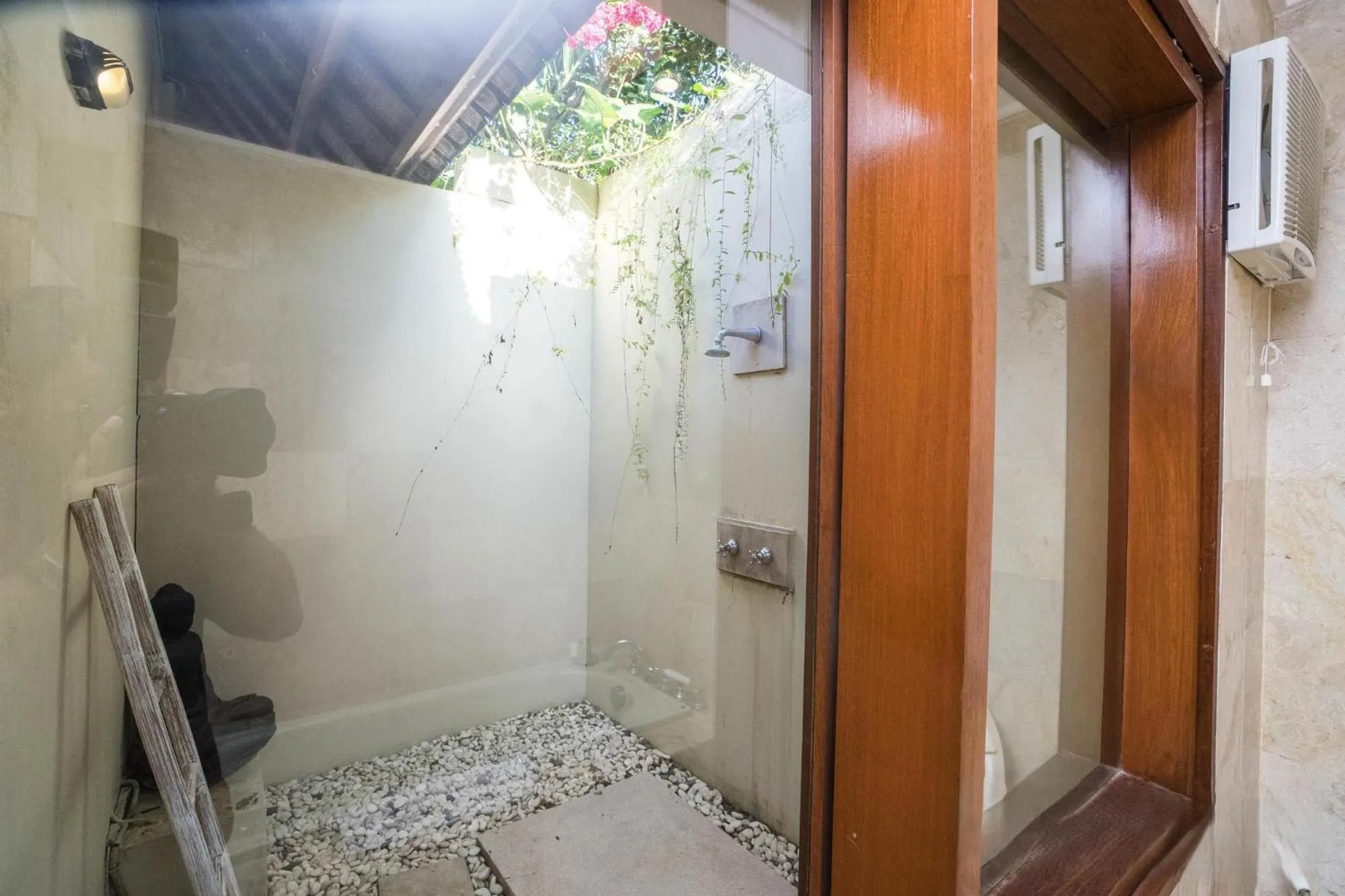 Shower in Villa Diana Bali