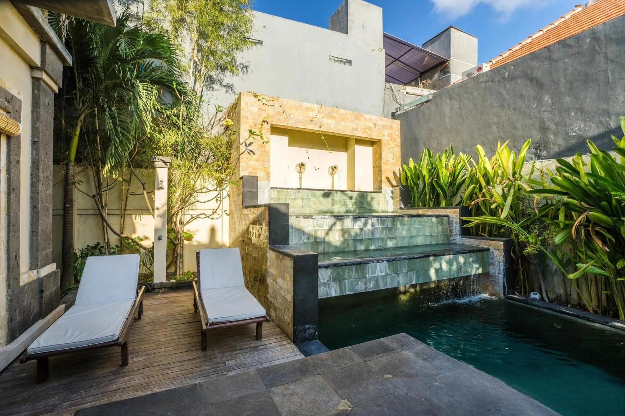 Day in Villa Diana Bali