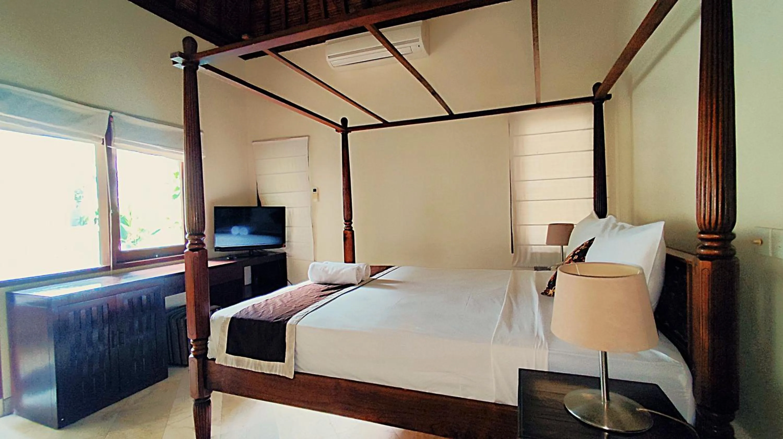 Bed in Villa Diana Bali