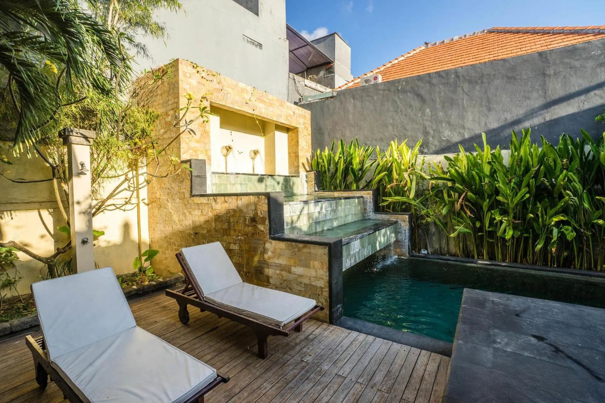 Day in Villa Diana Bali