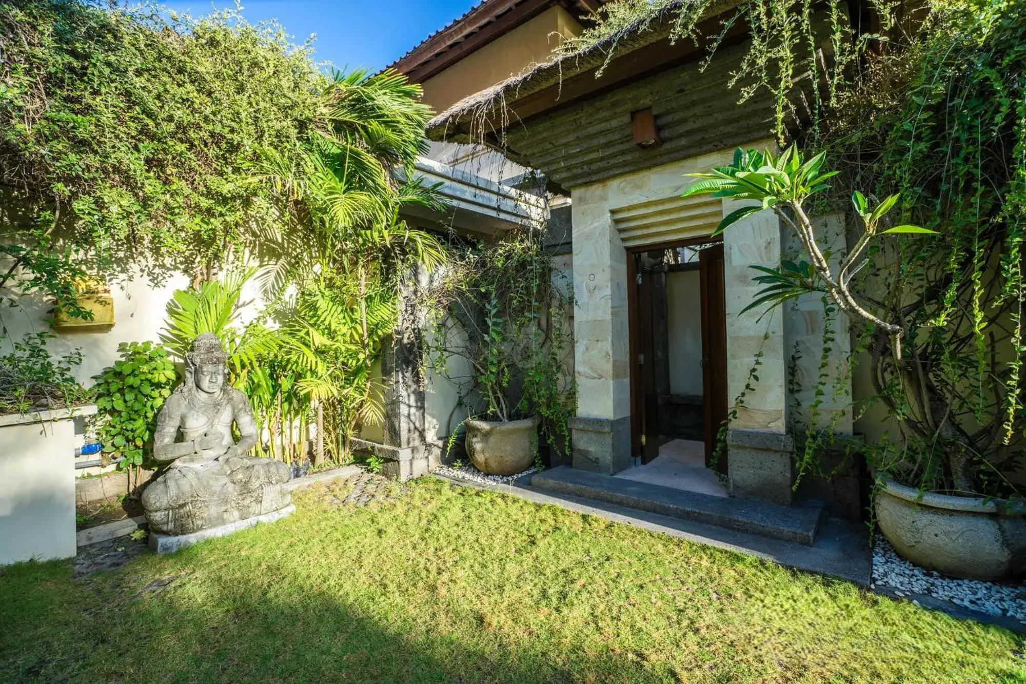 Property building in Villa Diana Bali Property building in Villa Diana Bali
