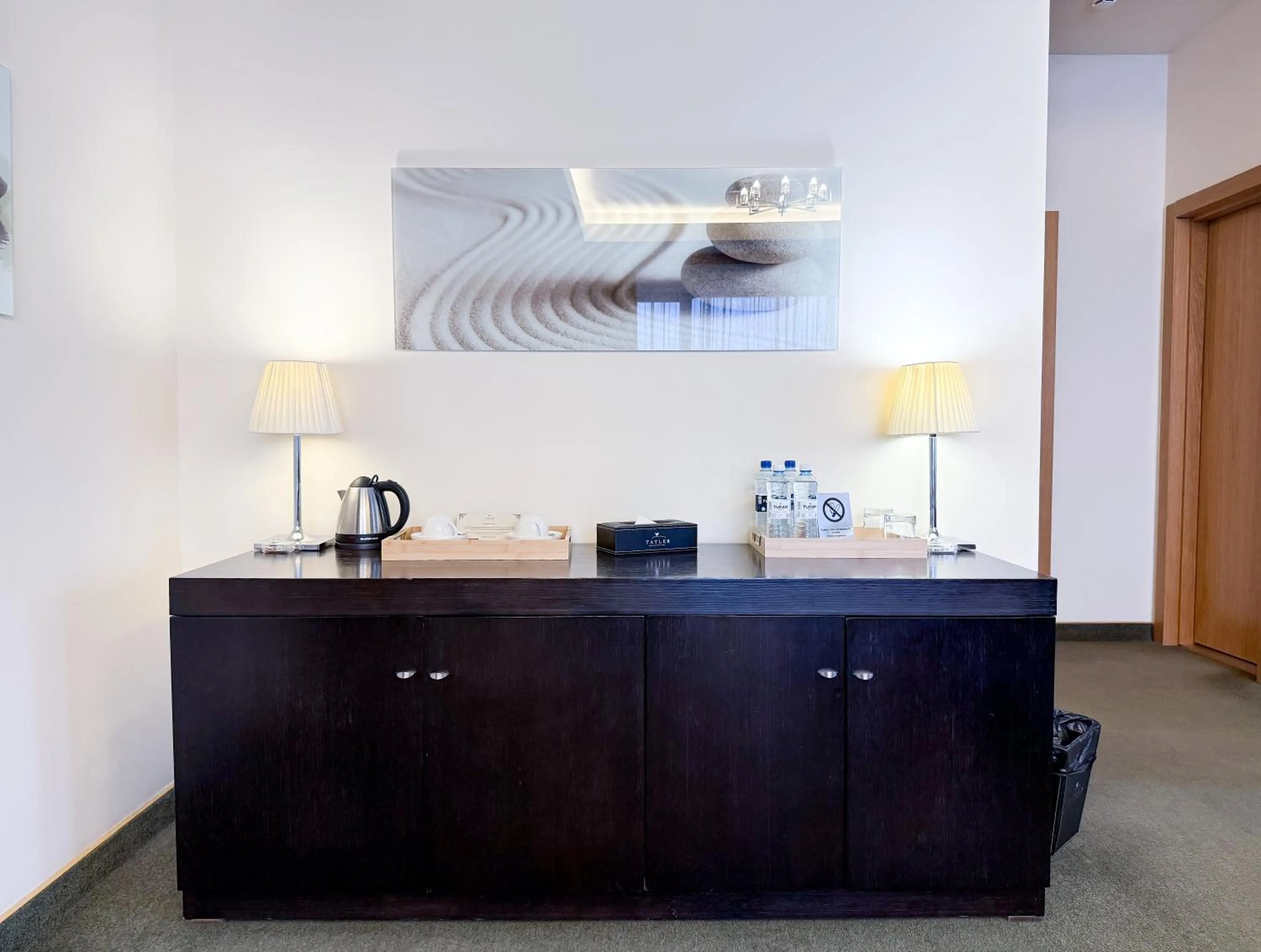 Voyage Hotel