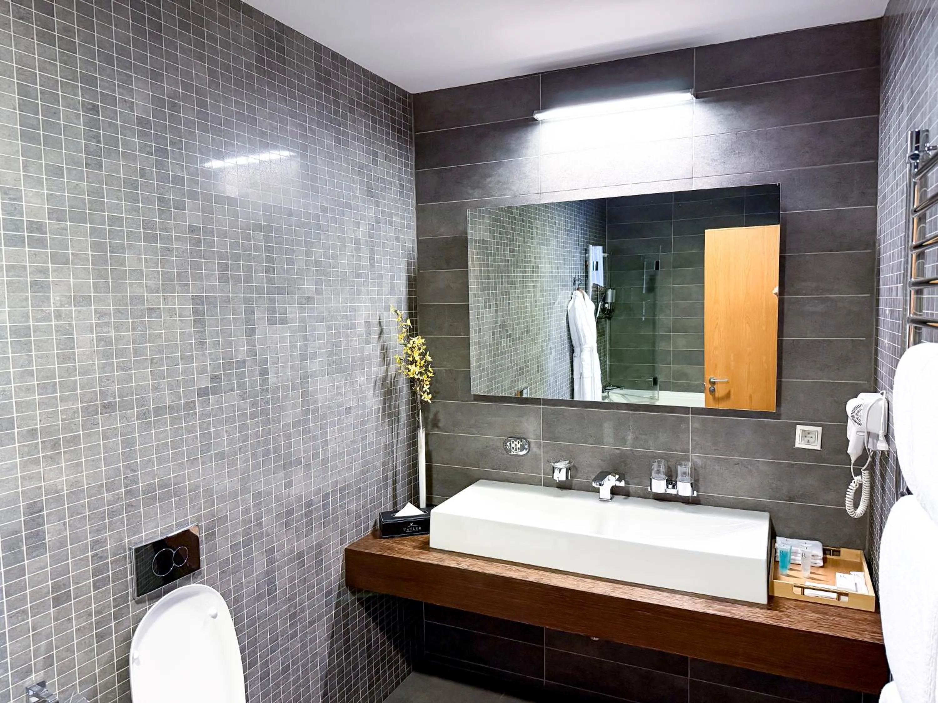 Voyage Hotel