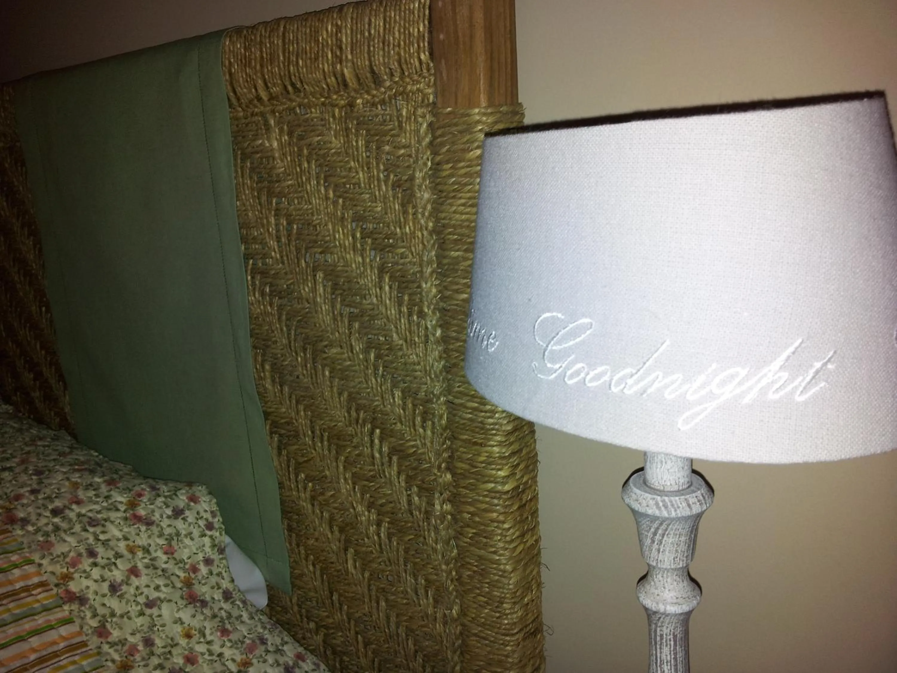 Decorative detail, Bed in B&B Torrente Antico