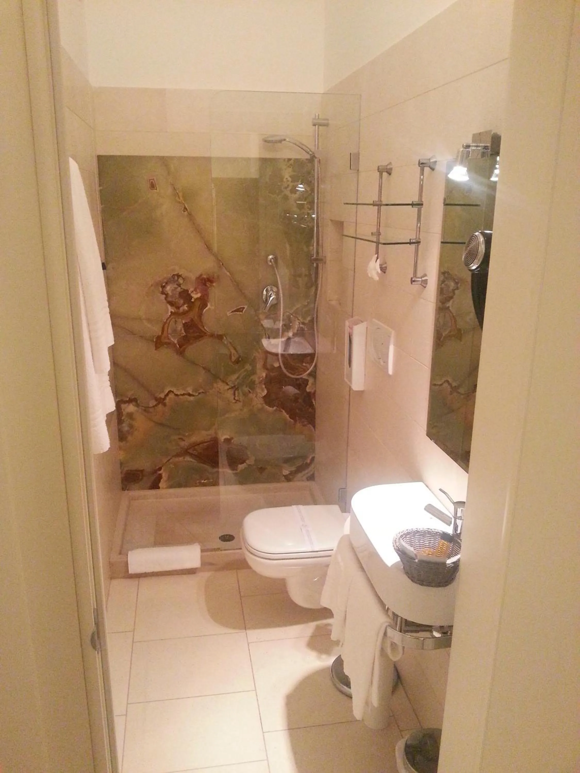 Bathroom in B&B Torrente Antico