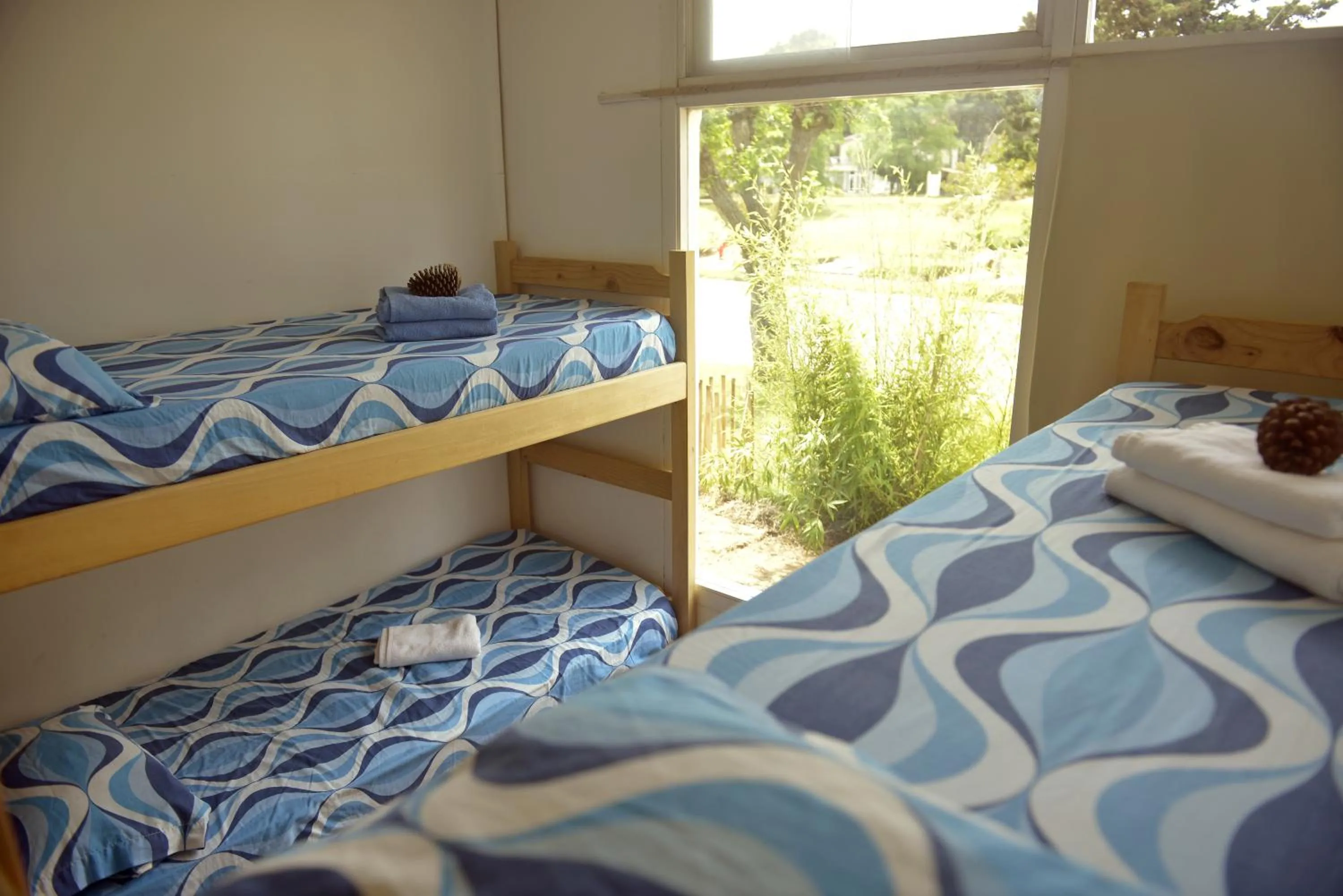 Bedroom, Bed in Pinamar Hostel Casa de Verano