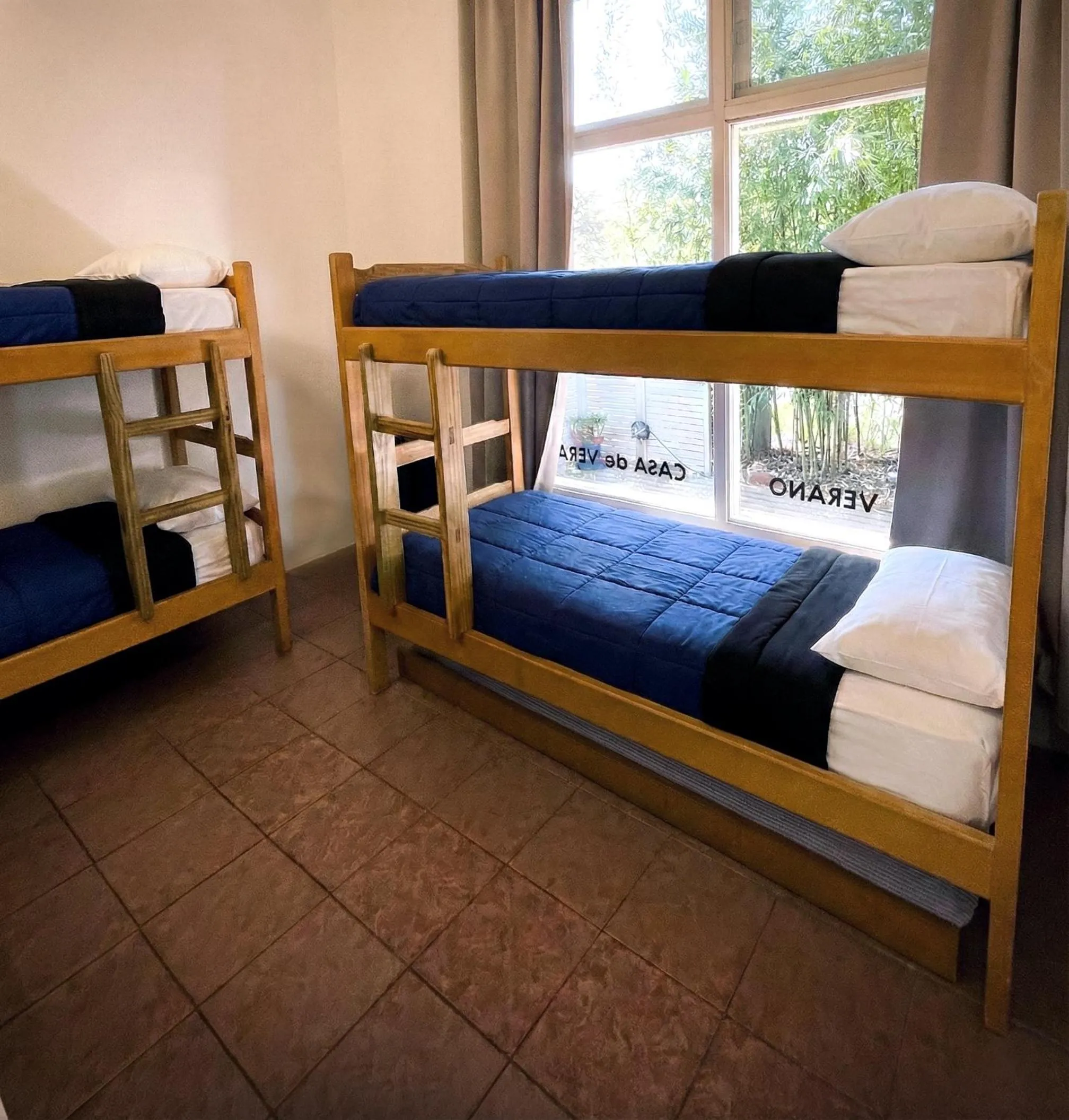 Bed in Pinamar Hostel Casa de Verano