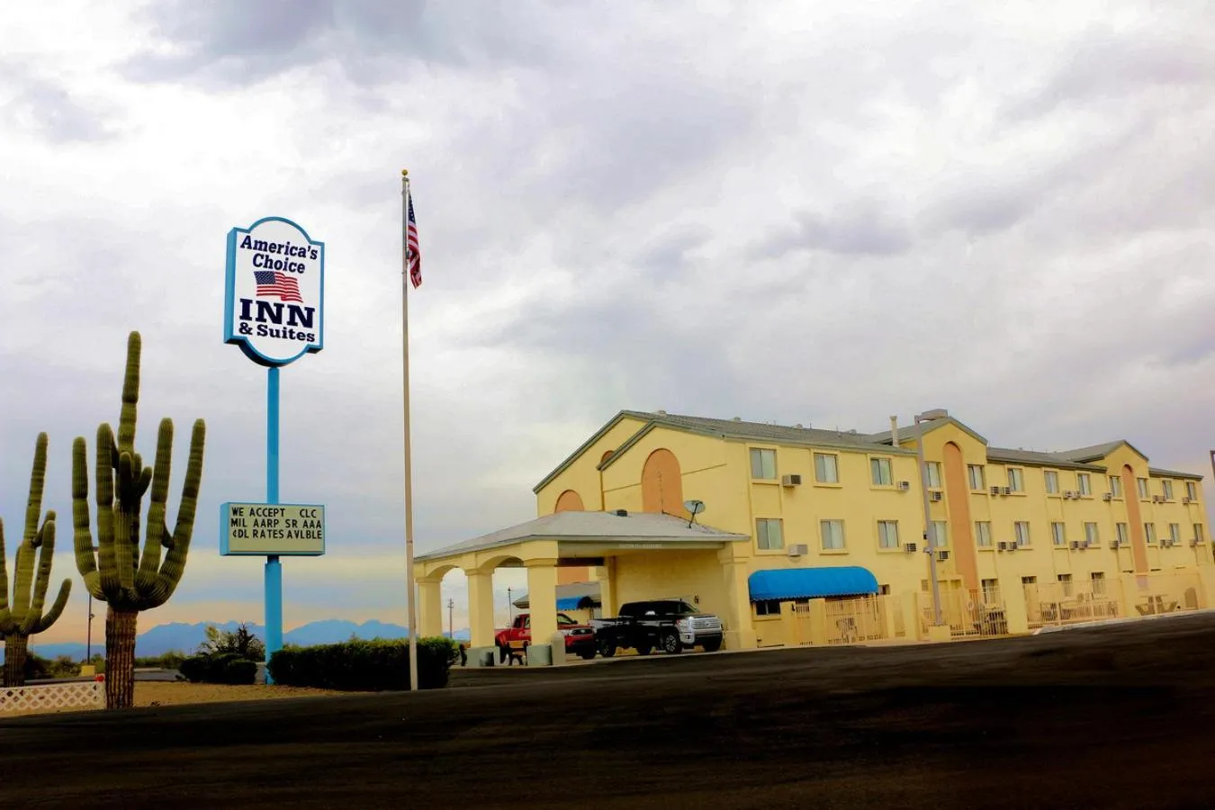 Property building in Americas Choice Inn & Suites