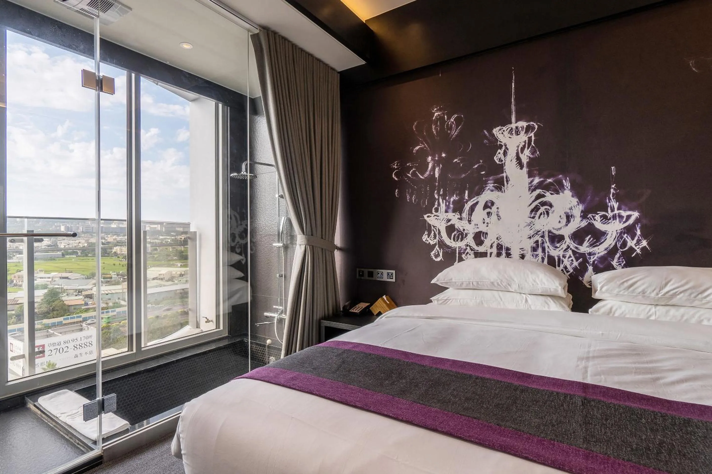 Decorative detail, Bed in Royal Roi Hotel