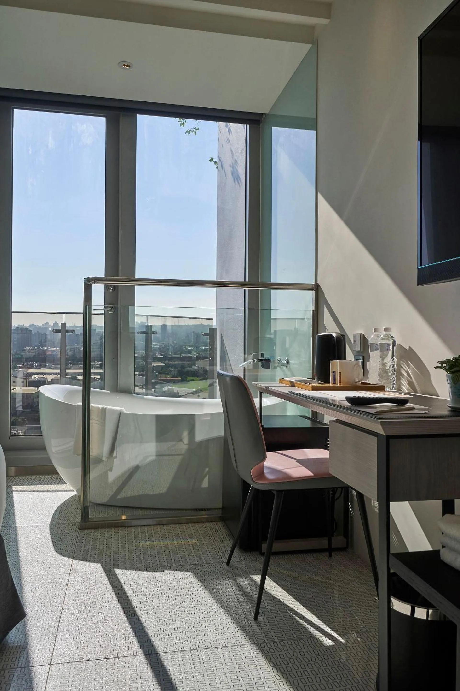 Bath in Royal Roi Hotel