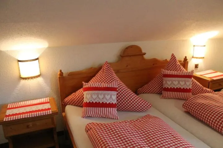 Bed in Hotel Schäfflerhof