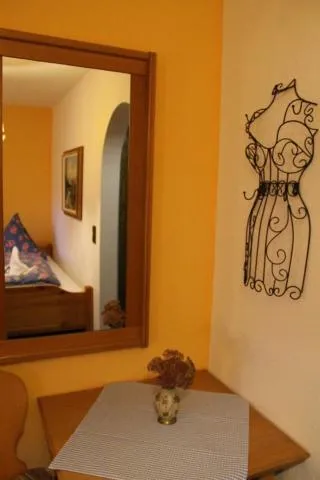 Bed in Hotel Schäfflerhof