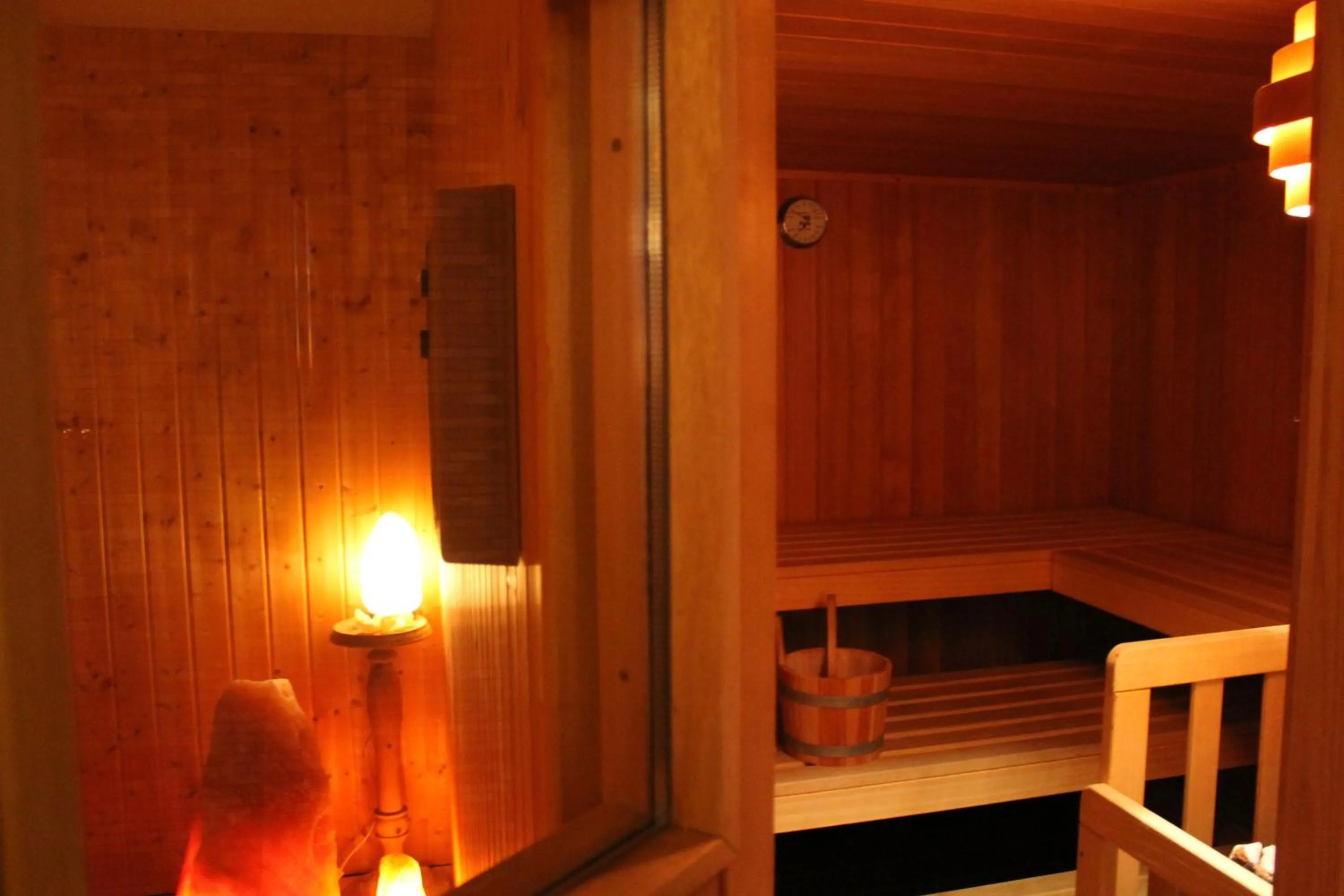 Spa and wellness centre/facilities, Bed in Hotel Schäfflerhof