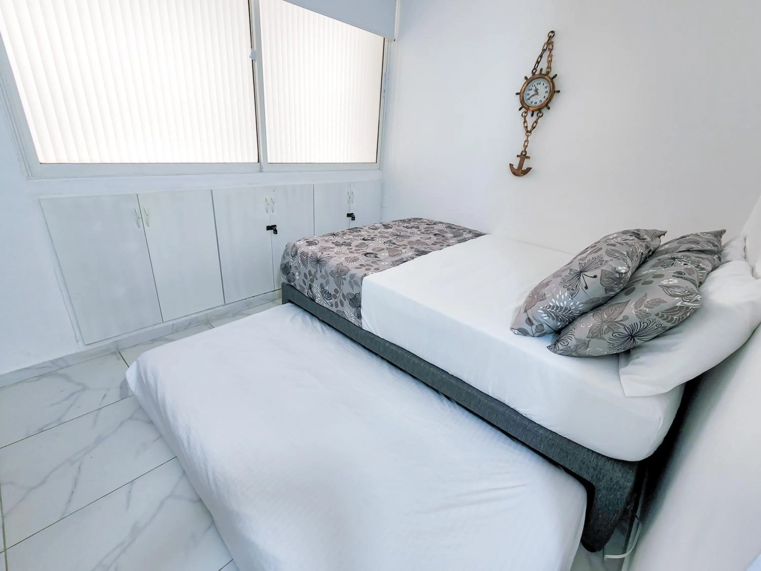 Bed in Apartamento con acceso directo a la playa - Bedviajes