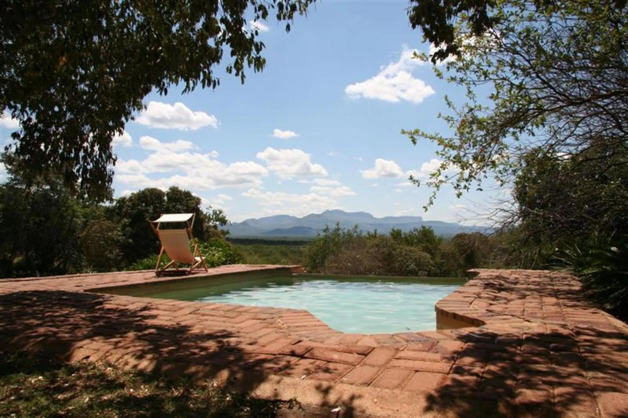Swimming pool in Marula Cottage Guest Lodge