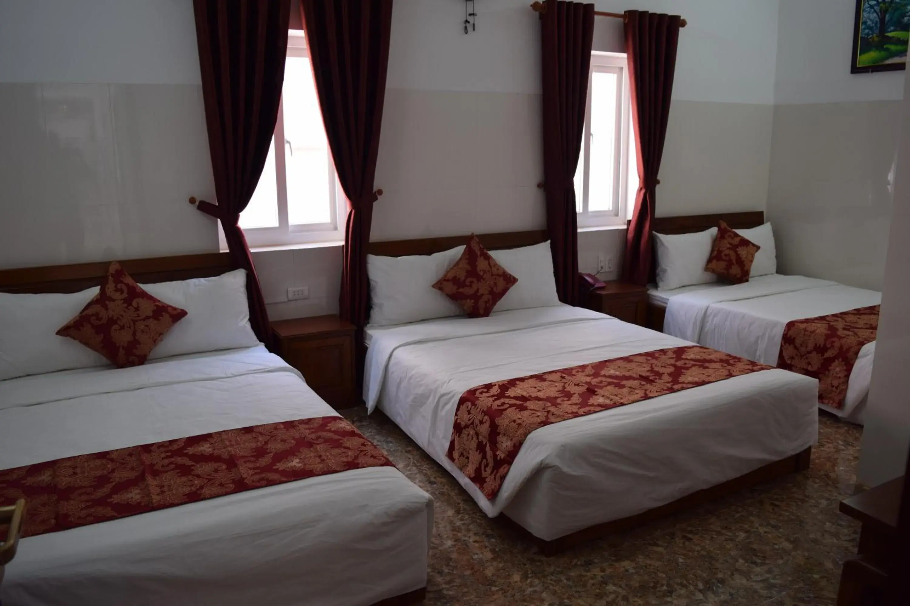 Triple Room with City View in KHÁCH SẠN MỸ NGỌC Triple Room with City View in KHÁCH SẠN MỸ NGỌC