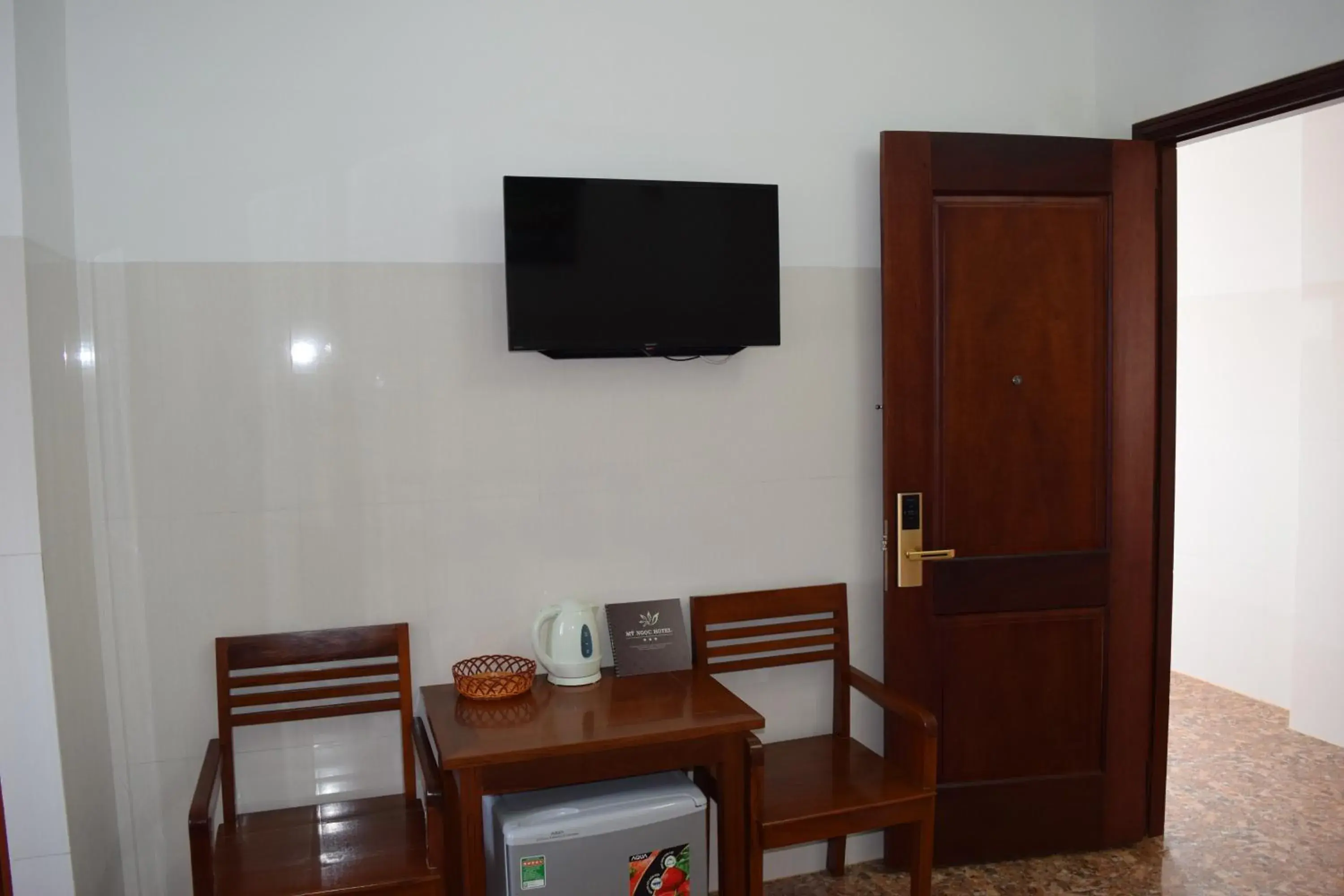 Twin Room in KHÁCH SẠN MỸ NGỌC Twin Room in KHÁCH SẠN MỸ NGỌC
