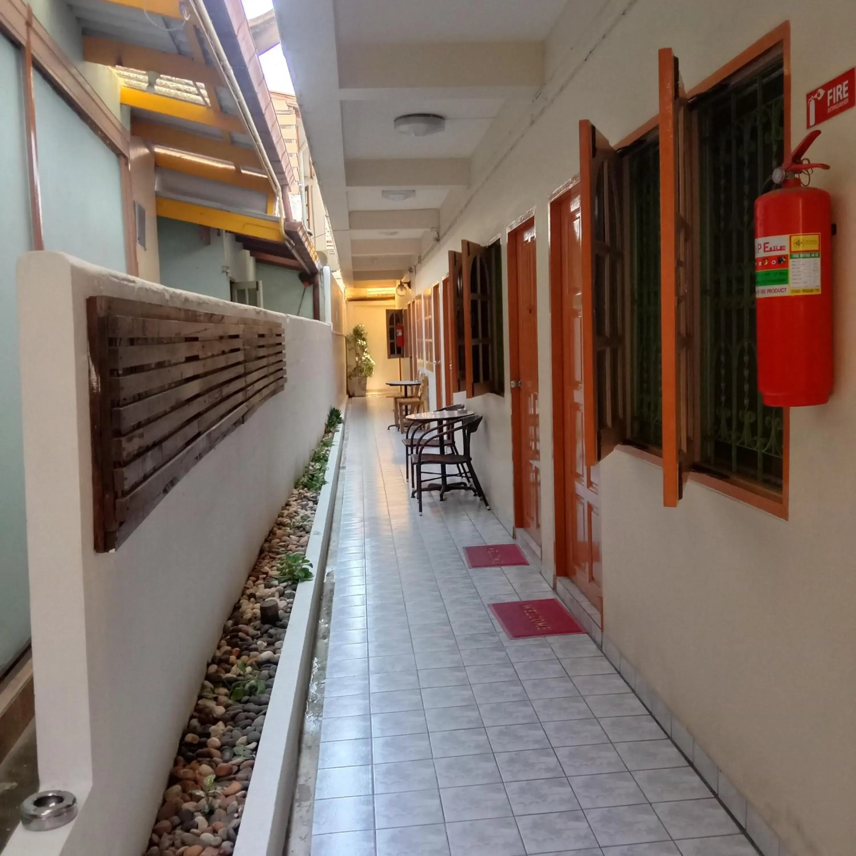 Standard Double Room with Fan in Plaza Huahin Standard Double Room with Fan in Plaza Huahin