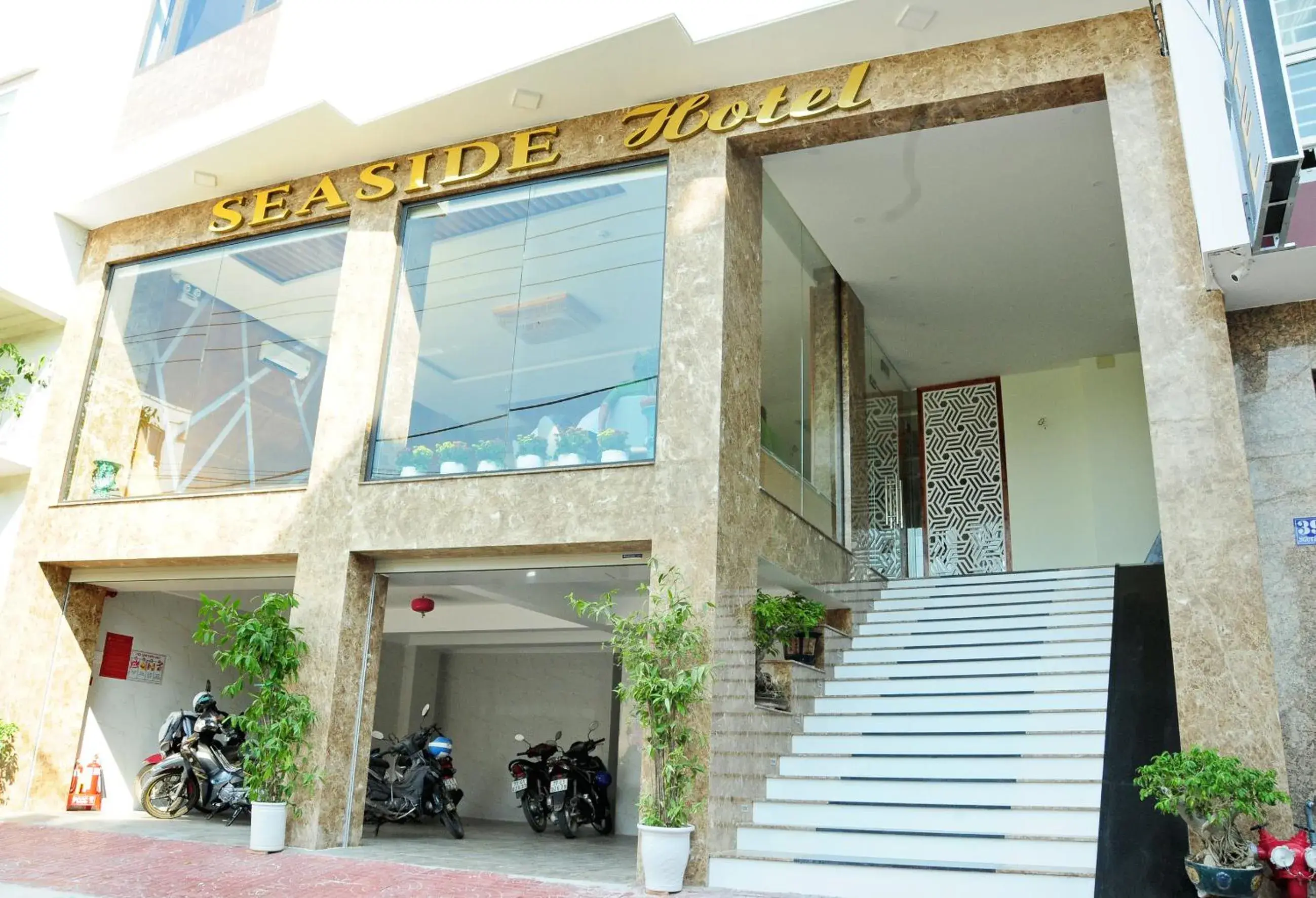 SEASIDE HOTEL SEASIDE HOTEL